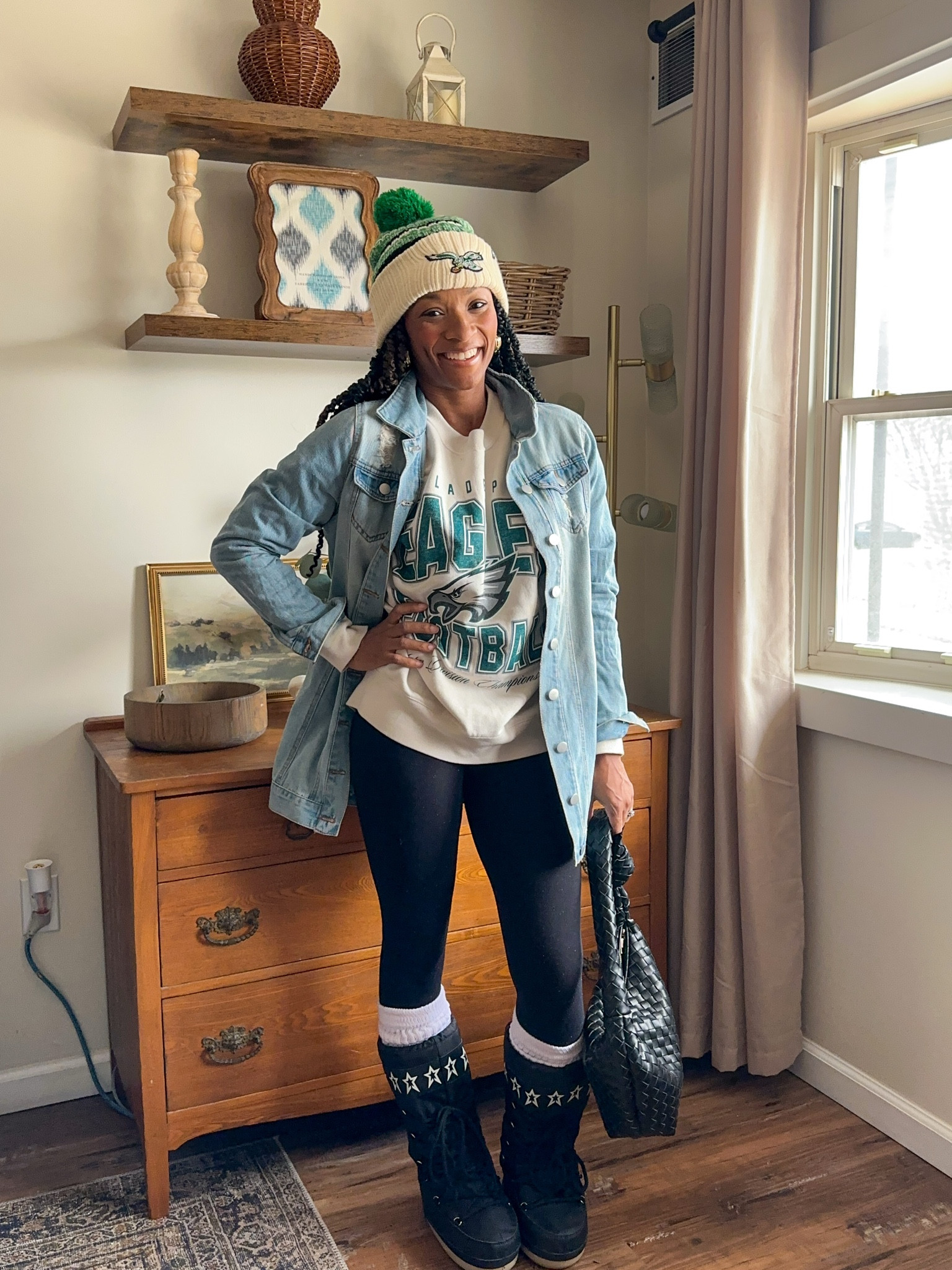 Game day chic 🦅 winter outfit with leggings