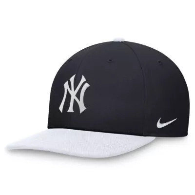 Men's MLB Nike Navy/White New York Yankees Two-Tone Snapback Hat | Belk