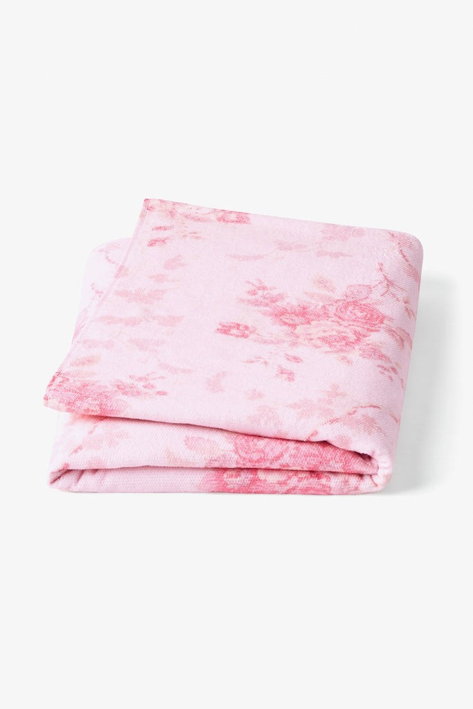 La Vie En Rose Beach Towel | LOVESHACKFANCY