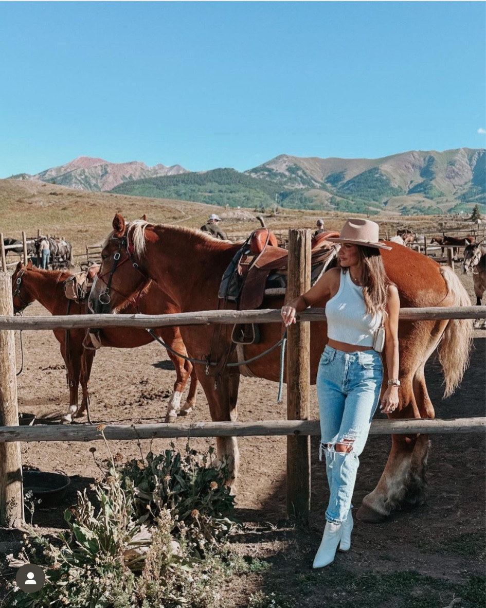 Fall horseback riding outfit 
Cowgirl, ranch outfit 

#LTKfindsunder100 #LTKSeasonal #LTKstyletip