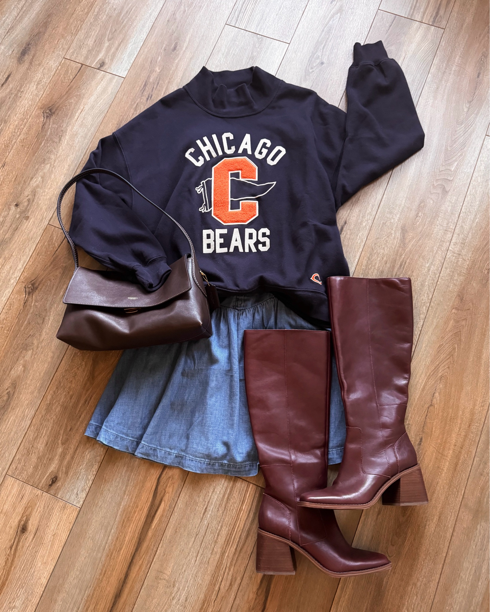 abercrombie ngfl pullover! chicago bears outfit. abercrombie outfits. football outfits. casual fall outfits. go bears!

#LTKSeasonal #LTKSaleAlert #LTKootd