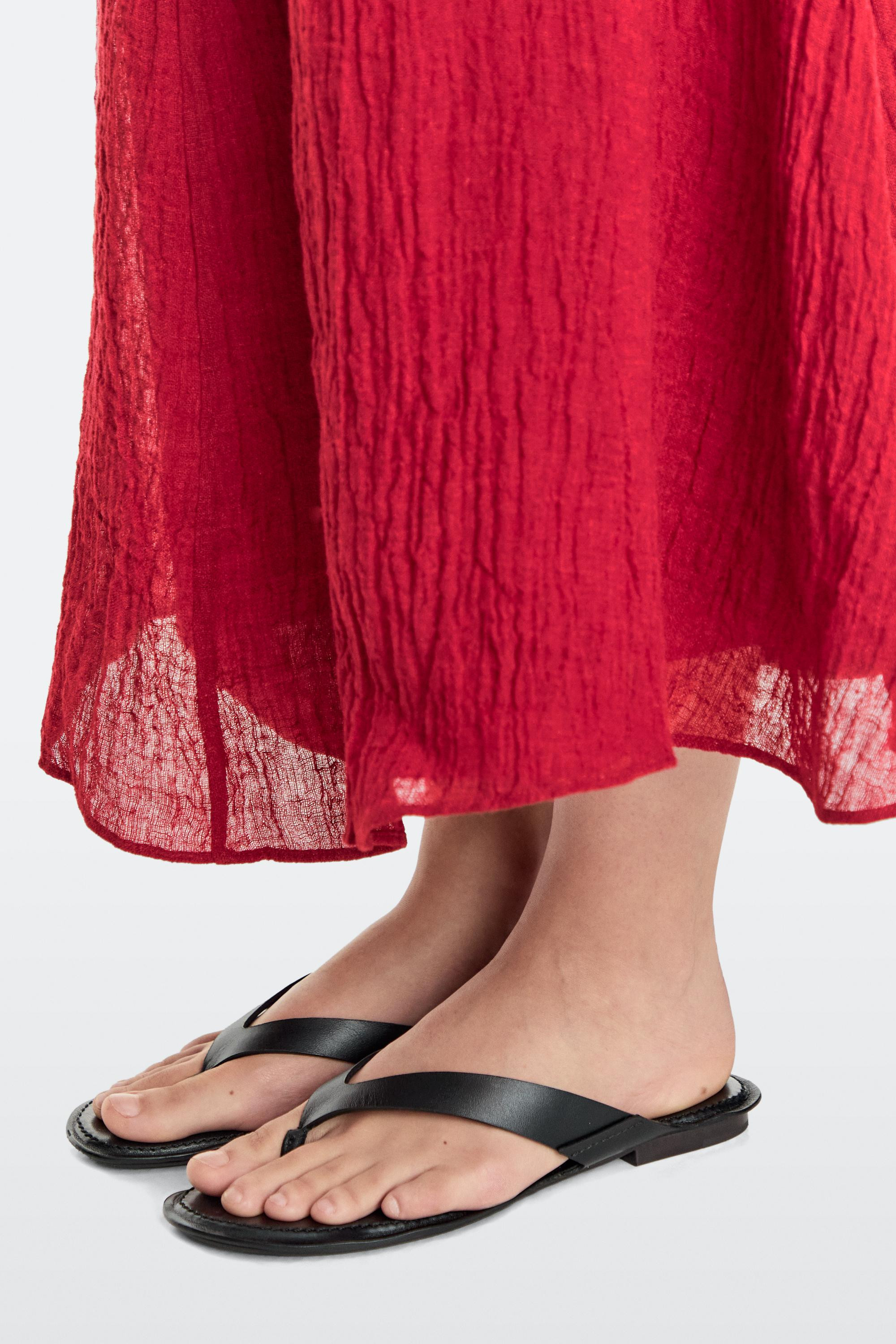Flat leather sandals | Massimo Dutti US
