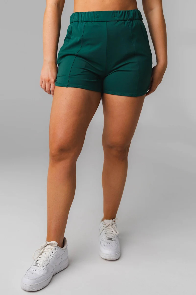 Vitality Nomad Short - Evergreen | Vitality