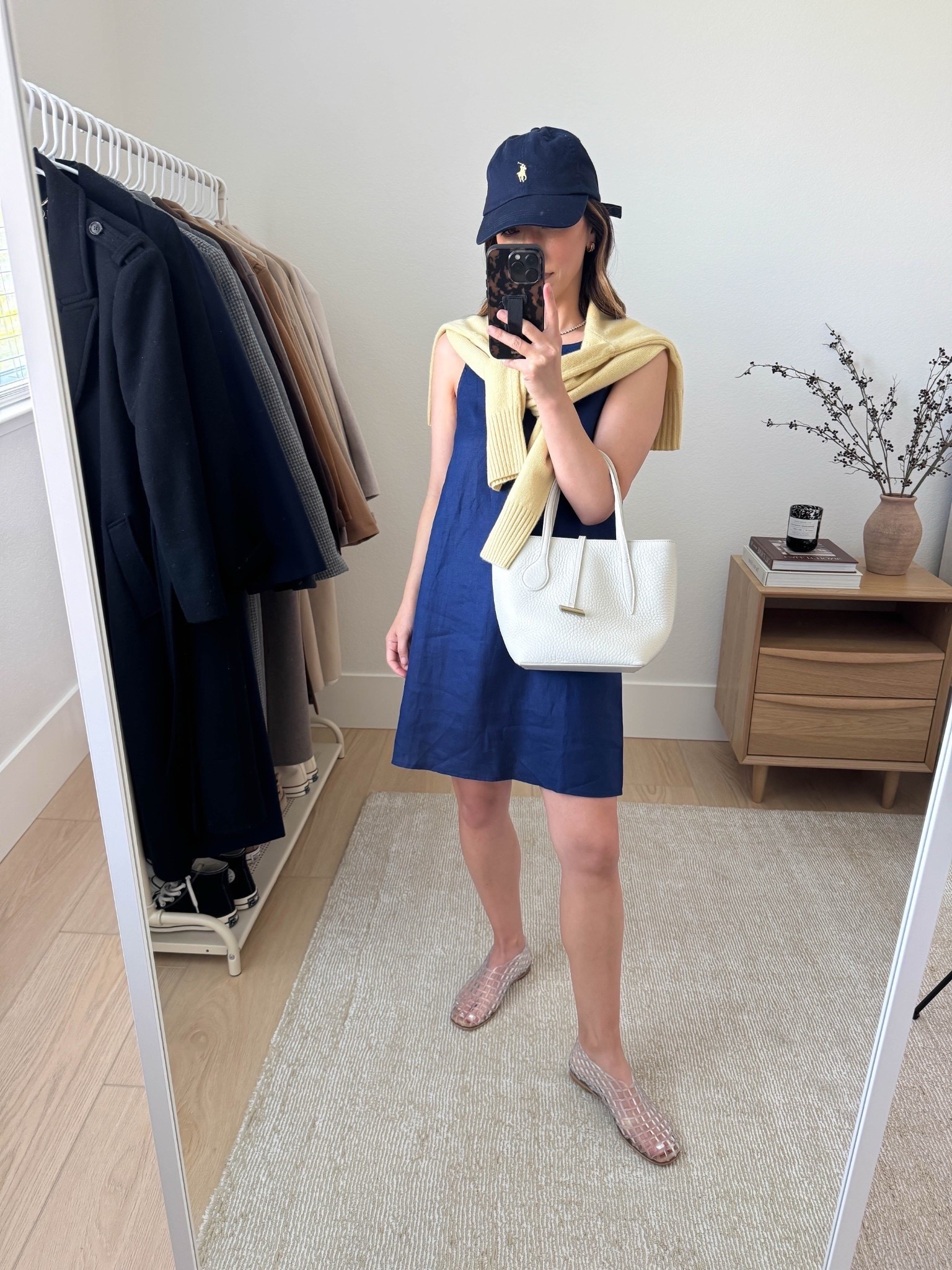 Petite-friendly linen shift dress. Runs slightly room in the armpits. 

Reformation dress xs
Amazon jelly flats 5.5
Liffner bag
Everlane sweater xs
Polo Ralph Lauren hat

Petite style, summer outfits, summer style, dresses 