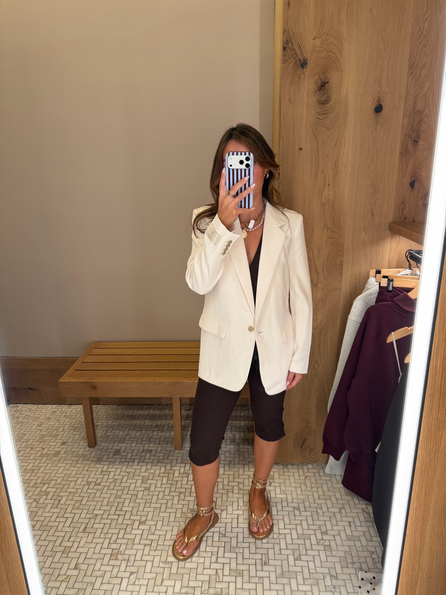 2 blazer, small top 4 pants!