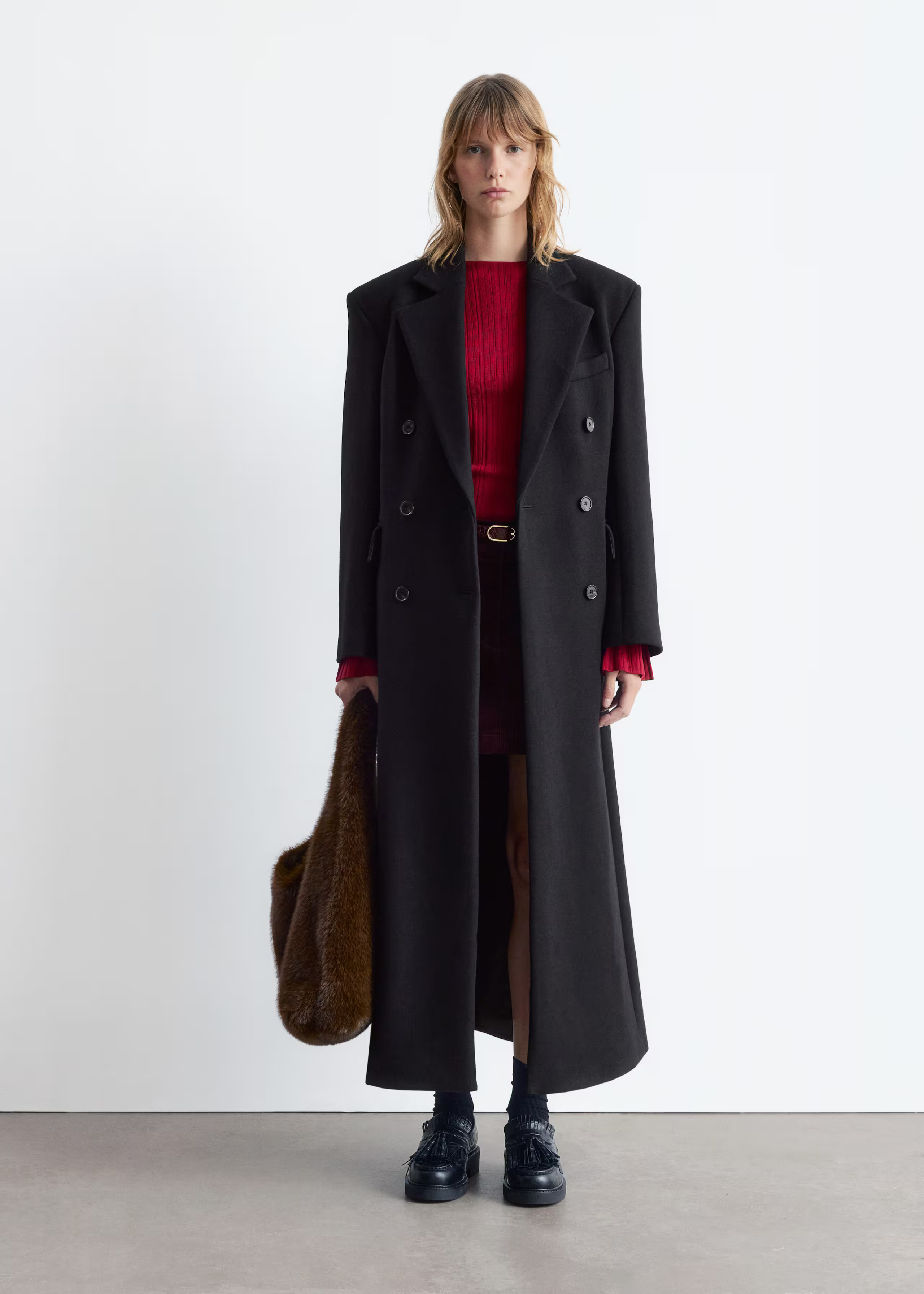 Clothing/Jackets & Coats/Coats/Long Wool Coat$ 449Coming soonBlackNotify mechevron-downfavourite-... | & Other Stories - US