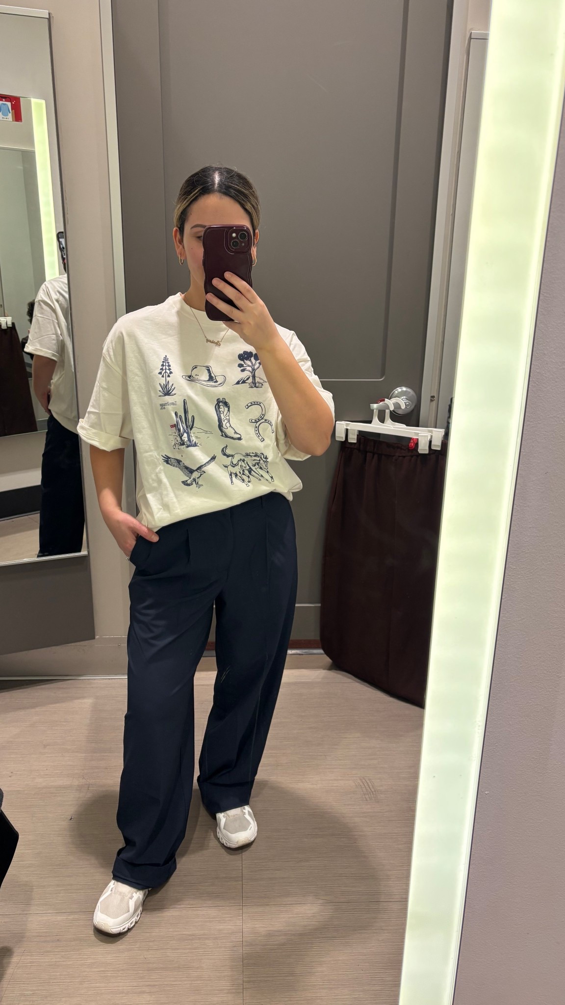 M top & XS pants (runs long, I’m 5’2 for reference) 

#targetstyle #targetactive #targetnewarrivals #mytargetstyle #joylab #targetoutfits #levis #targetlevis #tee #affordablestyle #styletip #outfitideas #momstyle #comfystyle #everydaystyle #

#LTKFindsUnder50 #LTKOver40 #LTKActive