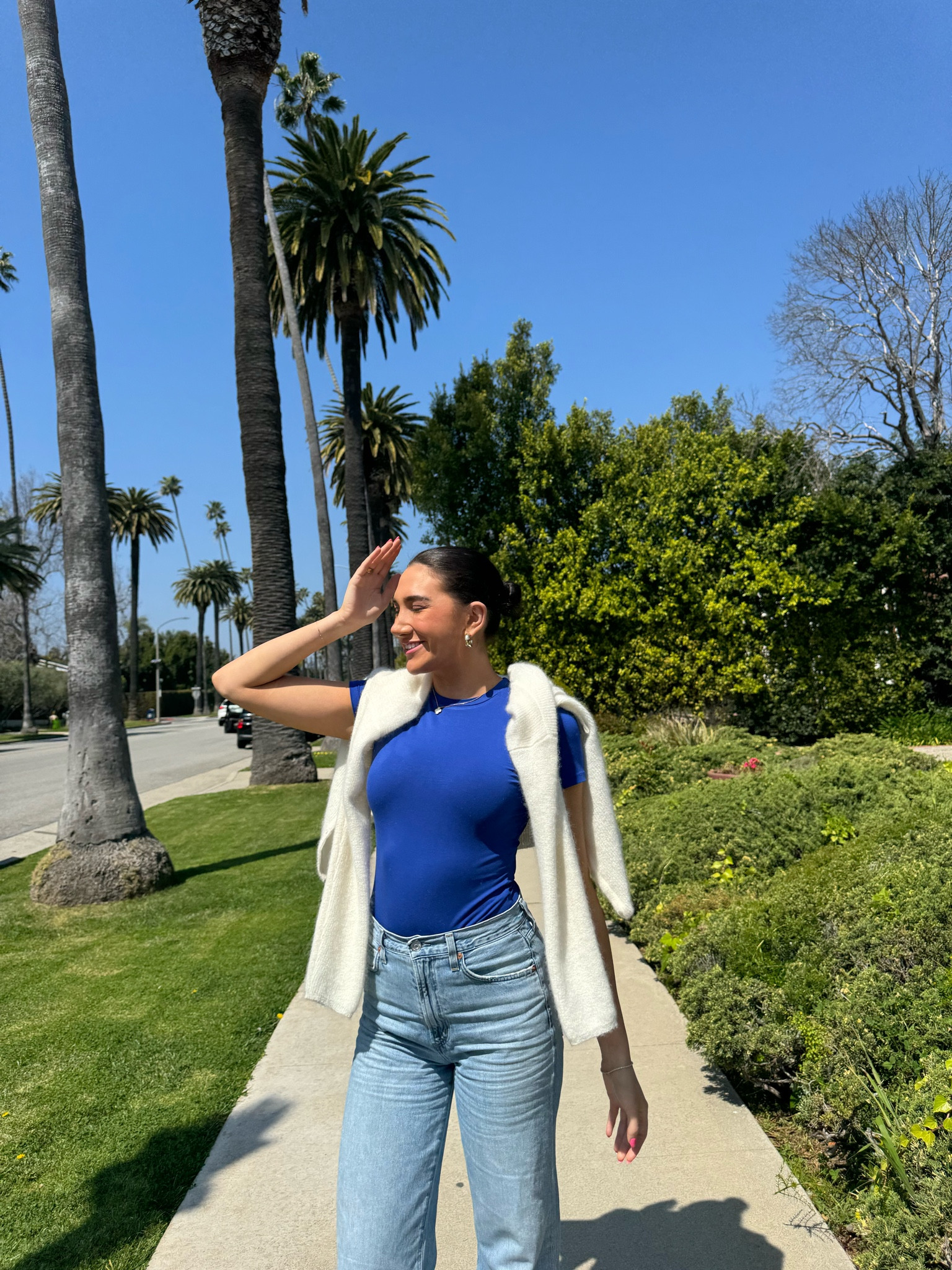 outfit of the day 💙 obsessed with this top

#LTKfindsunder100 #LTKSeasonal #LTKstyletip