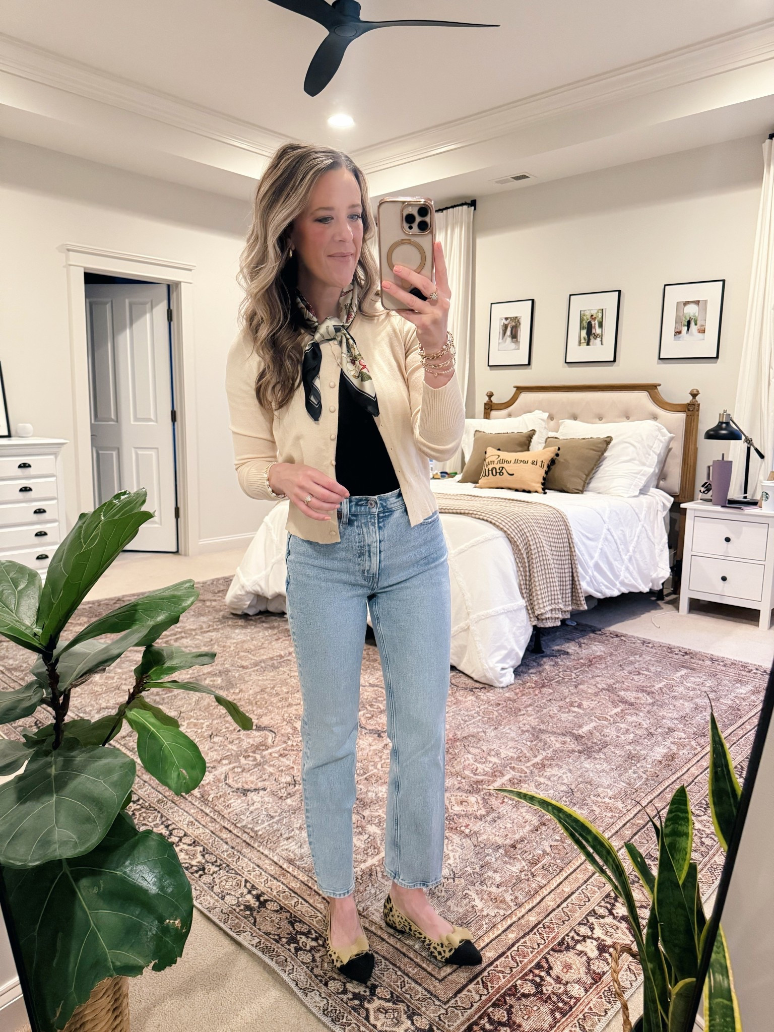 Todays casual workwear

Sizing:
Cardigan: S
Fitted Tee: XS
Jeans: 25r
Leopard Flats: TTS

Old money aesthetic | Hamptons style | casual chic | simple style | classic style | spring style | spring workwear | spring cardigan | straight jeans 

#LTKWorkwear #LTKStyleTip #LTKFindsUnder50