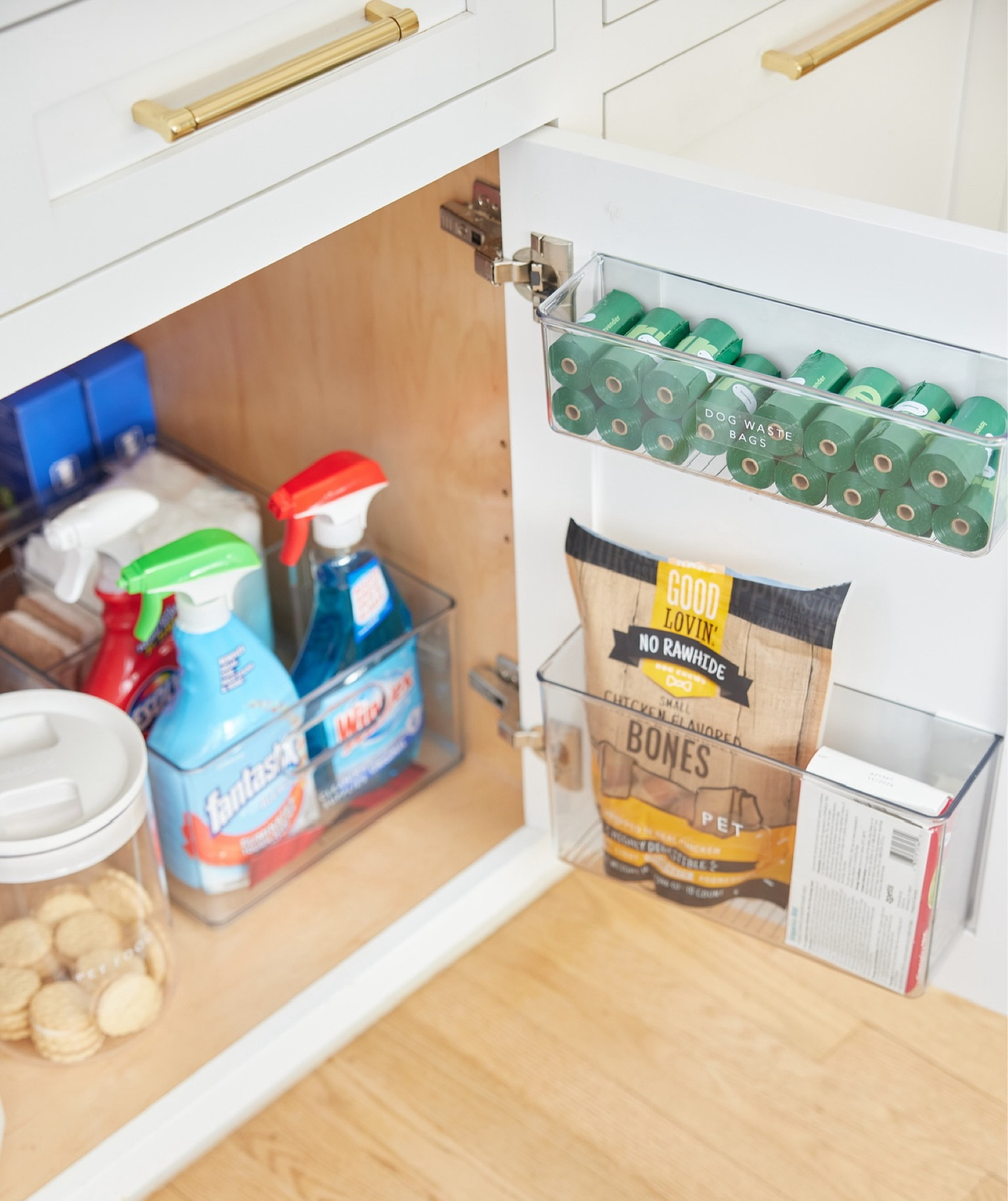 Take a moment to envision your dream space – a place where every corner is curated with care, every item has its place, and every detail reflects your unique style and personality. Sounds pretty amazing, right?

Well, why not make it happen! Whether it’s decluttering your overflowing closet, creating a streamlined workspace that sparks creativity, or maximizing storage in your luxurious kitchen: there’s no goal too big or too small when it comes to organizing your space.

We are here to guide you every step of the way by offering personalized solutions and insider tips. Let us help you get that dreamy space! 🏡💖 

📸 @juliadags 

.

.

.

#organizationgoals #luxurylving #transformyourspace #organization #professionalorganizerct  #greenwichhomes #darienct #newcanaanct #westportct #ryeny