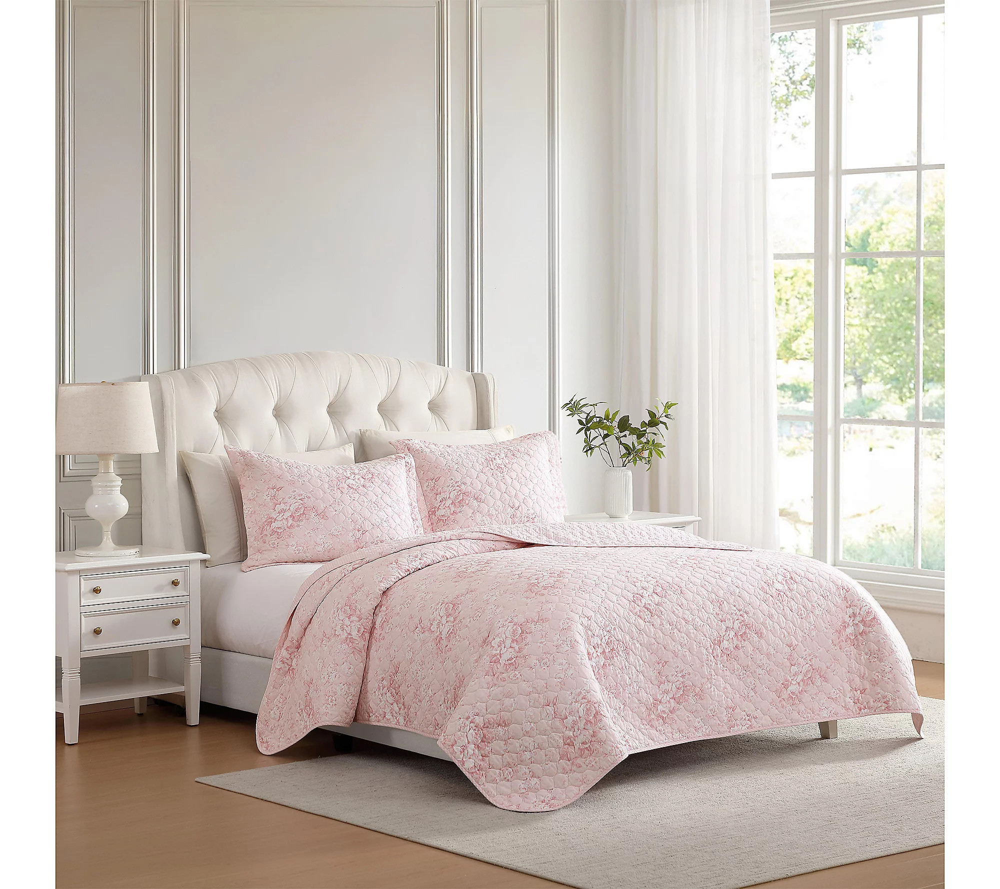 Laura Ashley Toile Delightful Pale Pink Cotton Queen Quilt Set | QVC