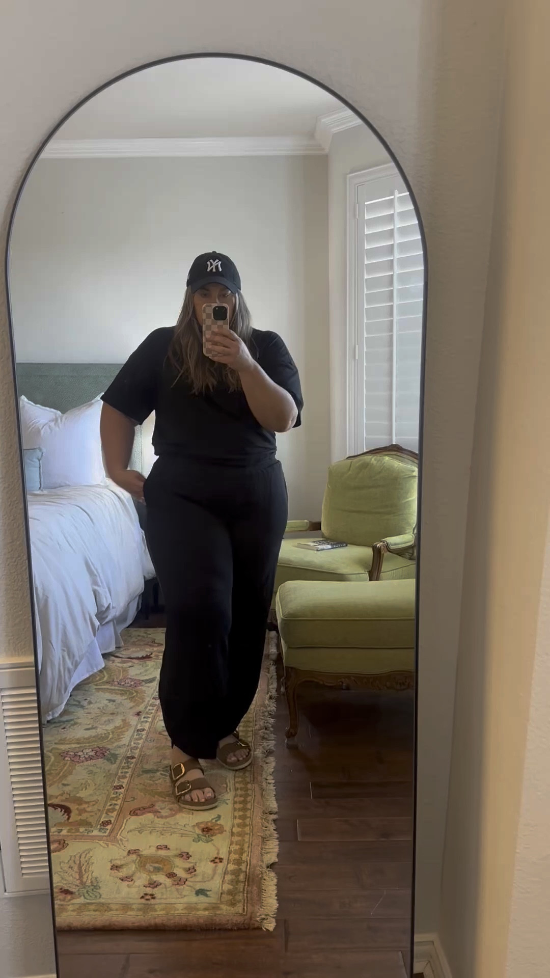 Sweat pants with detail and a wide leg

#LTKPlusSize #LTKBeauty #LTKStyleTip