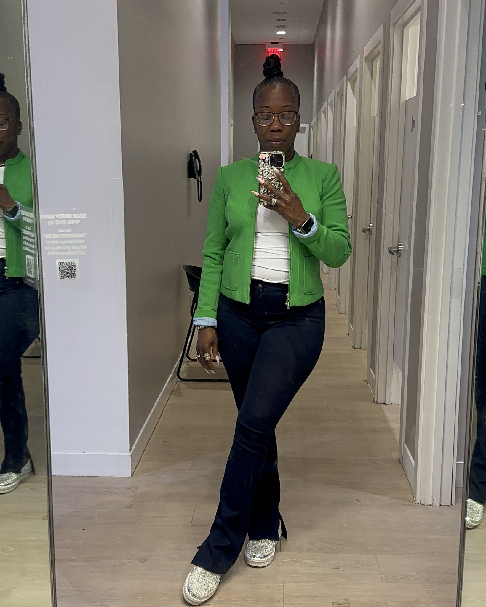 Got Style? 
.
Casual work wear look.  
Take your wardrobe bad is and add a pop of color and a bling shoe.  

#LTKStyleTip #LTKShoeCrush #LTKMidsize