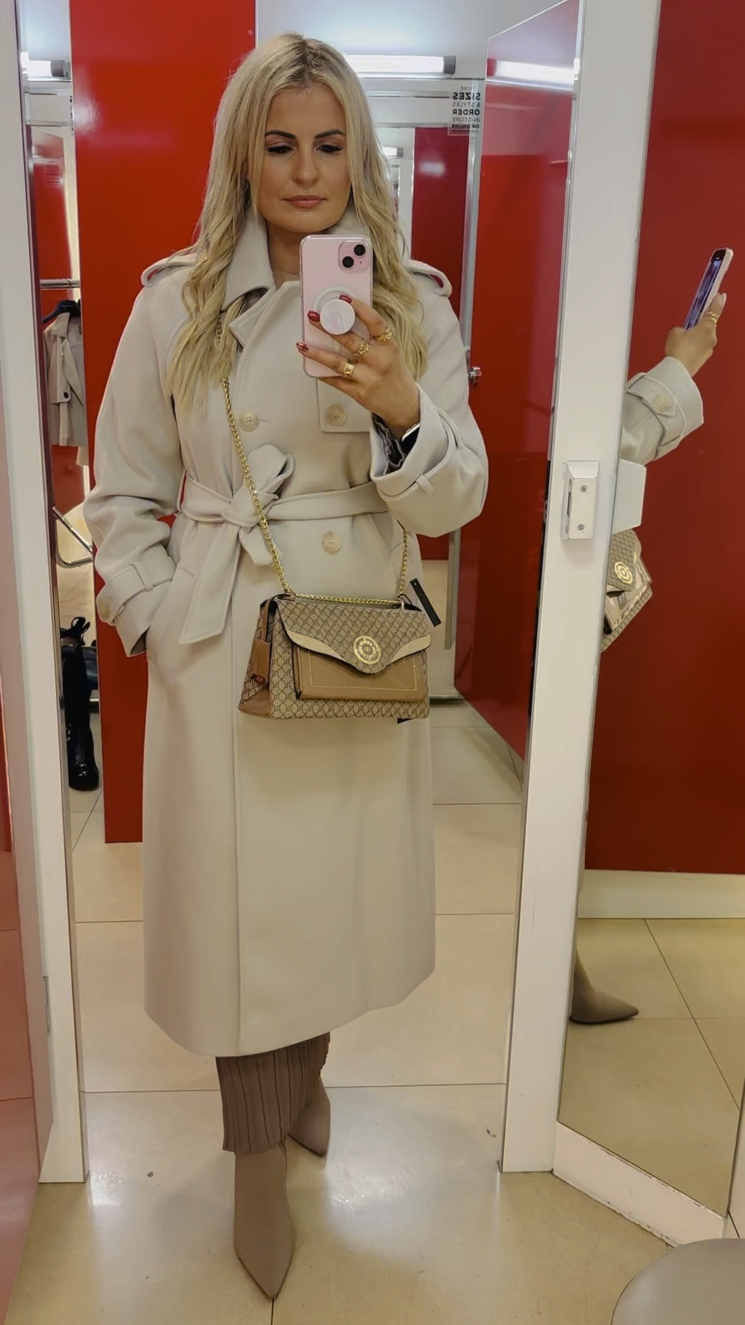 WARDROBE STAPLES… You need a beige trench coat in your wardrobe for any time of the year and this is a gorgeous one from the high street @riverisland … This is how I styled it 💋 




#ootd #trenchcoats #wardrobestaple #capsulewardrobe #trending #monochromatic #versatile #howistyledit #shopthelook #edit 



•workwear •streetwear •officewear •work style •streetstyle •trench coat • travel outfit • capsule wardrobe •ways to style • ways to wear • trending • macs • Knitted dress • ankle boots • sock boots • neutrals • over 40 • outfits 

#LTKstyletip #LTKSeasonal #LTKeurope