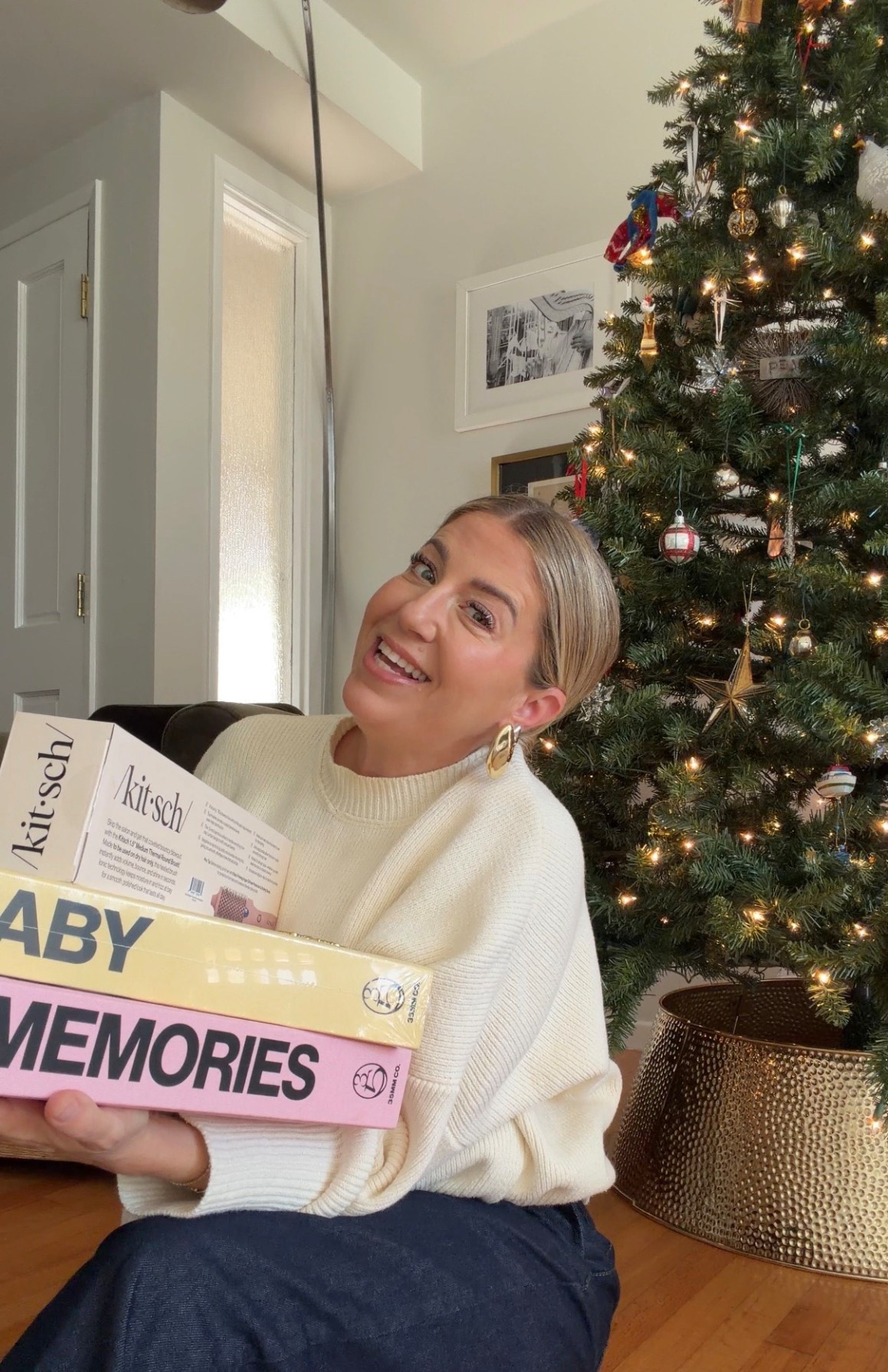 10 Stylish & Artistic Gifts

#LTKGiftGuide #LTKHoliday #LTKFindsUnder100