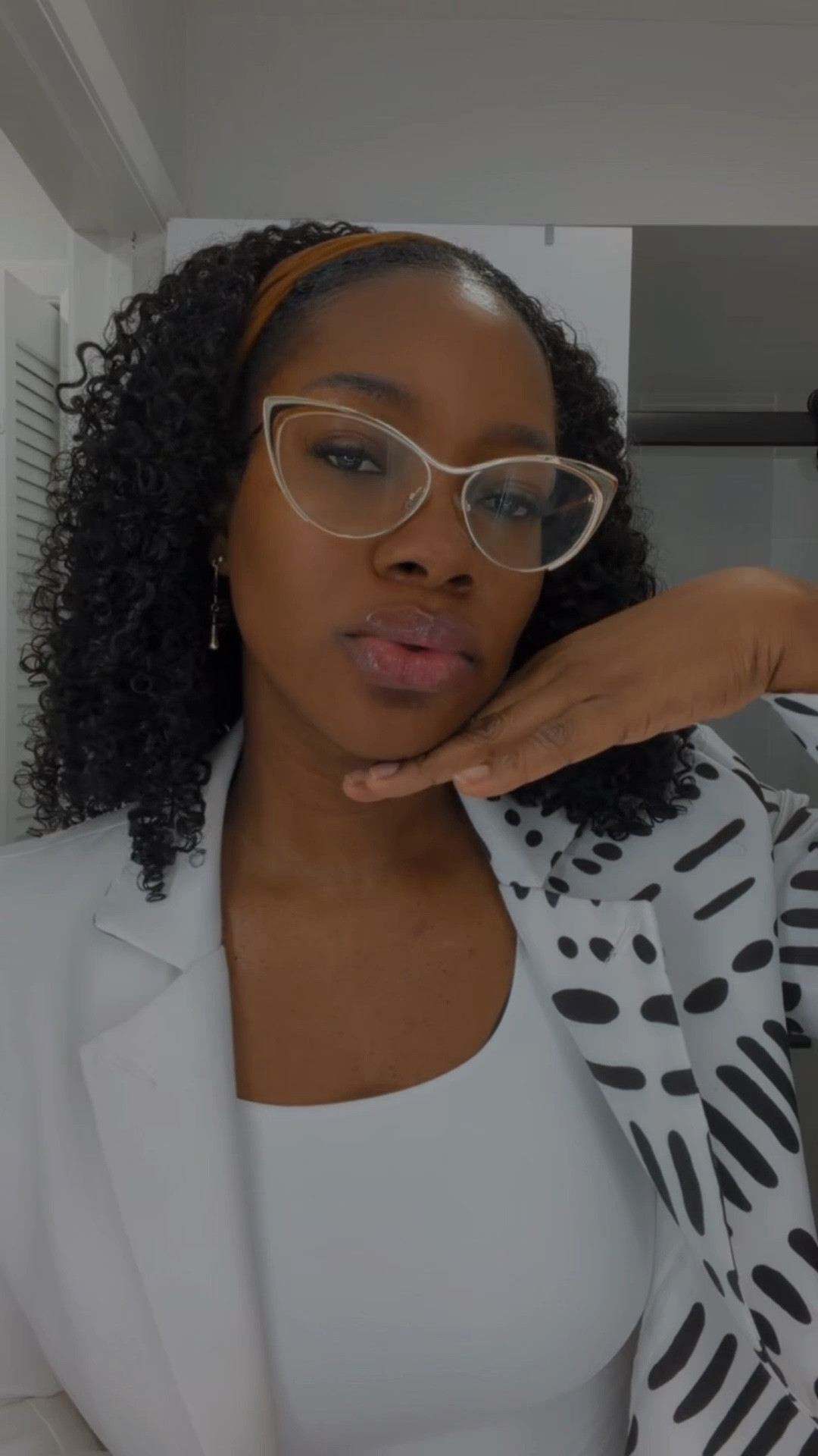 YSL lip gloss is easily one of my favorite like it just does it every time. The shine? Unreal. The way it makes your lips look fuller and juicy without feeling sticky? Top tier. It gives that soft plump effect that has your lips looking smooth, hydrated, and expensive.

It’s the kind of gloss you throw on and instantly feel put together no effort, just gloss and go. Whether you’re doing a full face or keeping it simple, it elevates the whole look. YSL really understood the assignment with this one @Sephora #ysl #lipgloss 

#LTKBeauty #LTKSaleAlert #LTKvlog