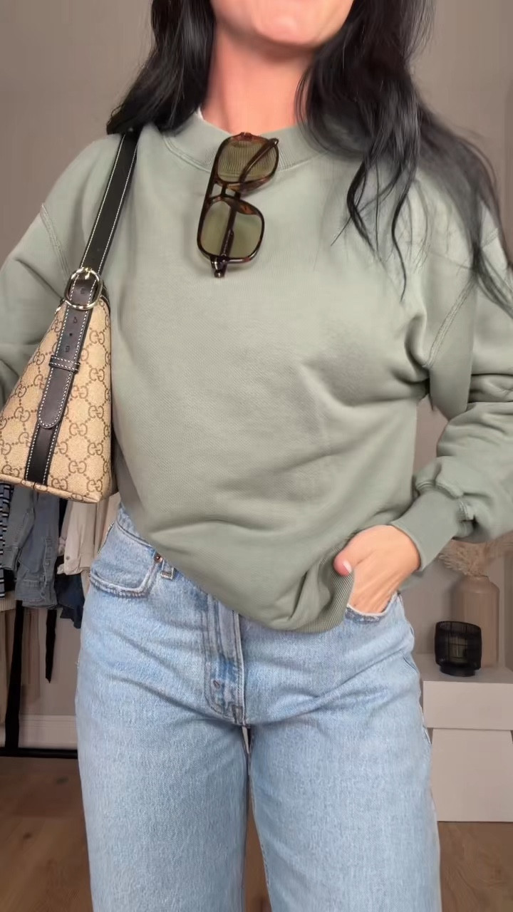 Casual simple OOTD 🖤 and it’s on sale!! I’ll have this look on my LTK. 

My sizing 5’7, 145lbs, 32dd
I’m wearing size small tops, size 27 curve love jeans 

#LTKSaleAlert #LTKootd #LTKgrwm