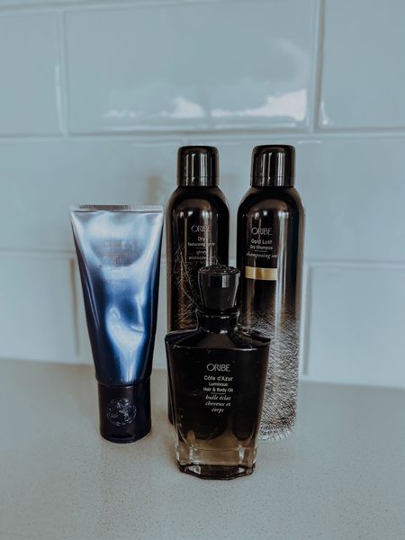 If one hair brand could steal my heart, it would be Oribe! These 4 products are my absolute go-to 💕