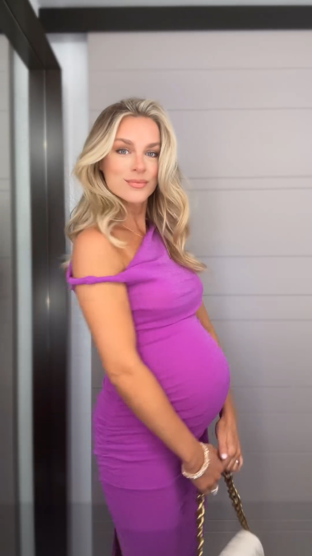 This dress isn’t even maternity but stretchy enough for the bump. Felt so comfy in it and loveee this color 💜

#LTKFindsUnder100 #LTKBump