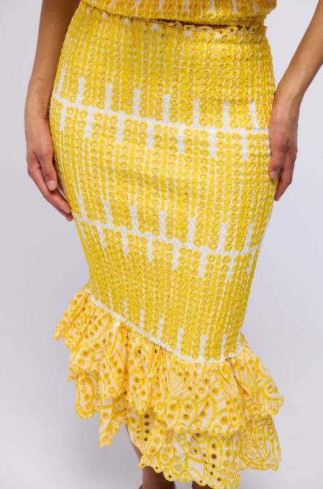 SUMMER LOVING RUFFLE TEXTURED MIDI SKIRT IN YELLOW | AKIRA