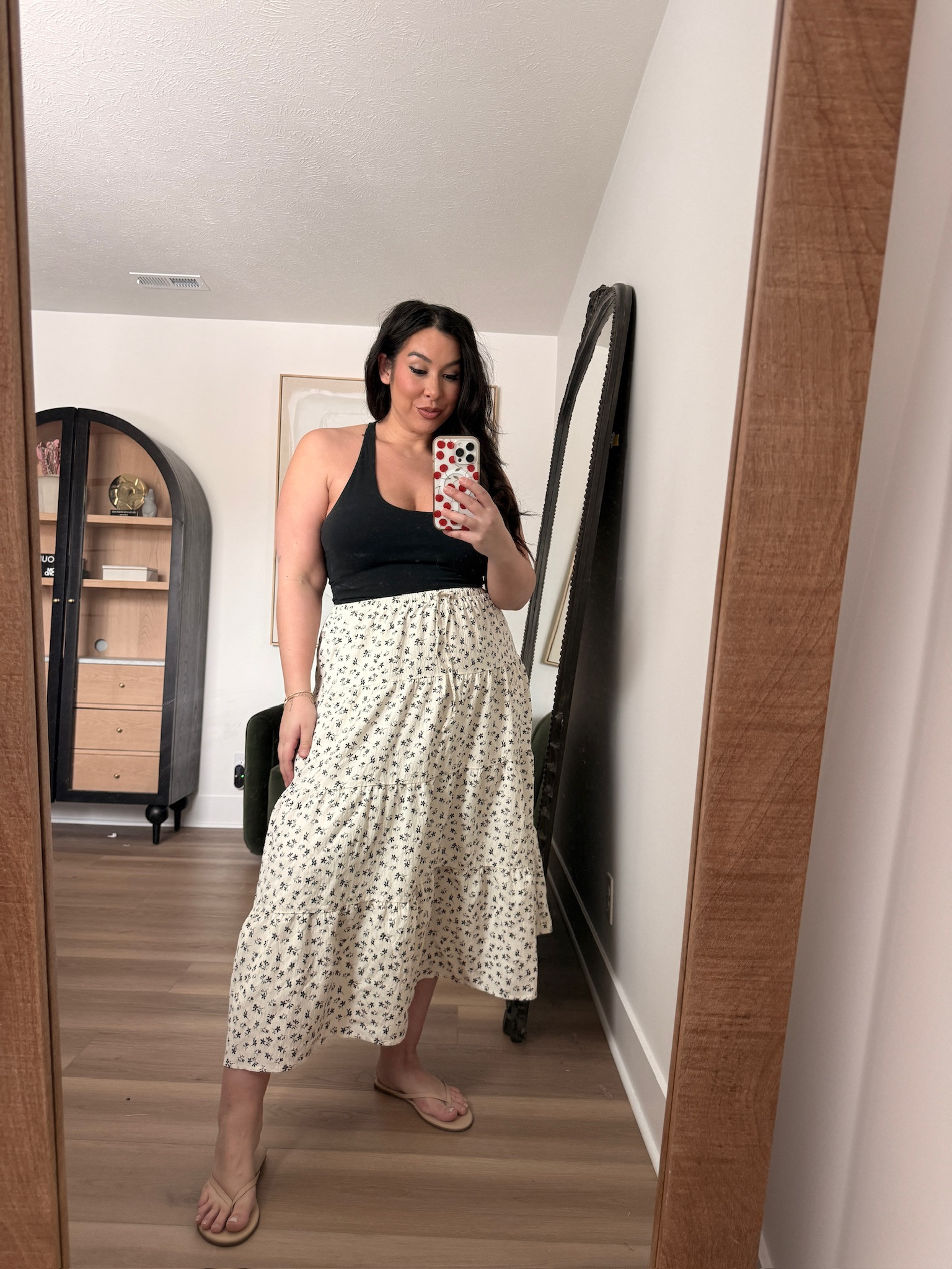 This maxi skirt is perfect for spring. Very nice paired with a black top!
-
-
-
@Target , Target midsize, Spring, Spring skirts, Midsize skirts, Seasonal, Floral dresses, Midsize

#LTKSeasonal #LTKMidsize