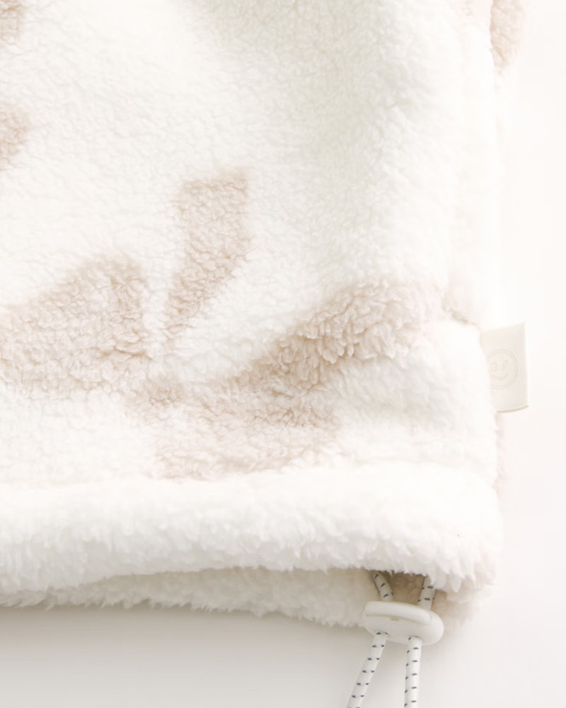 Women's Gilly Hicks Cozy Quarter-Zip Sweatshirt | Women's Tops | HollisterCo.com | Hollister (US)