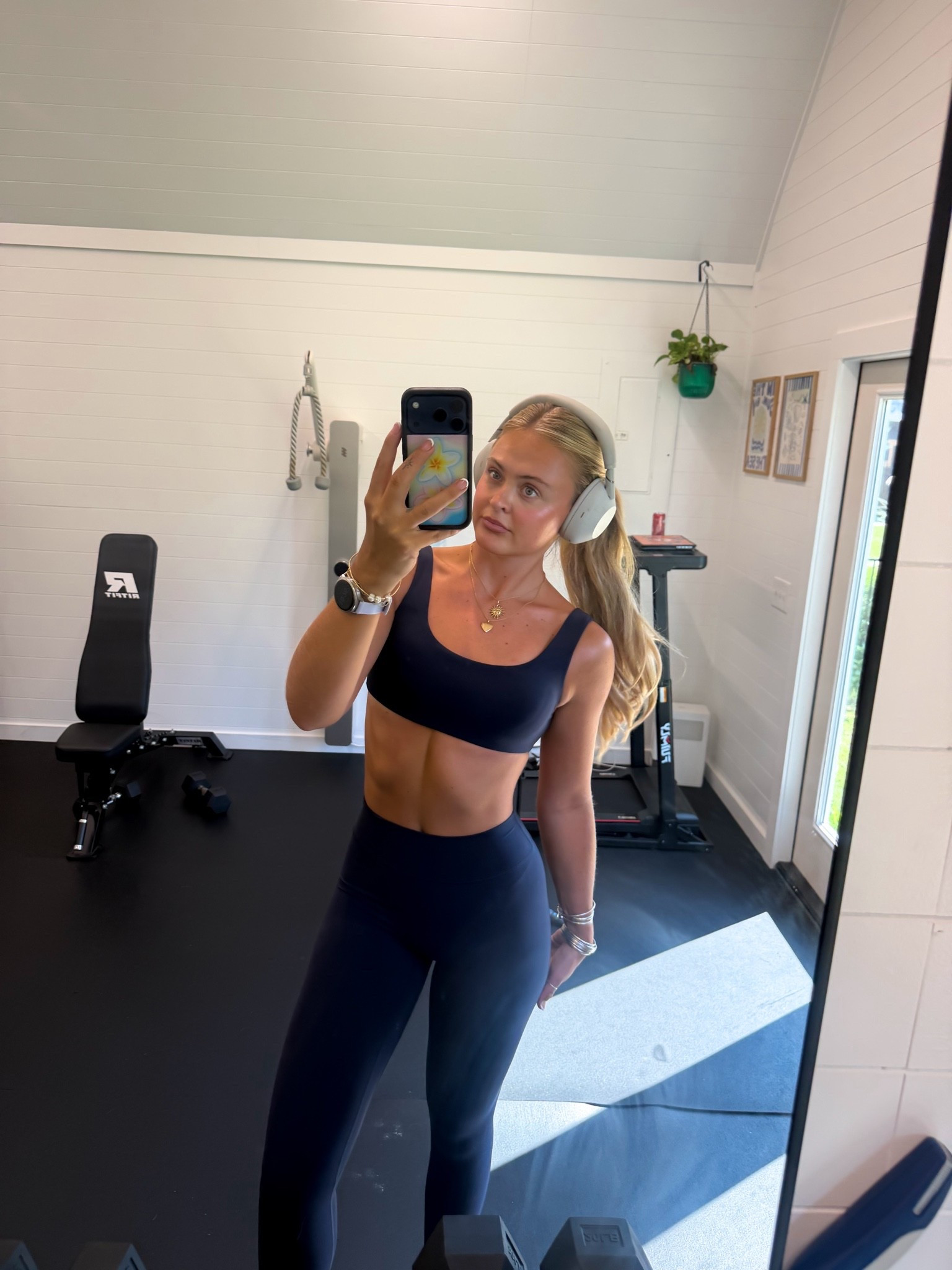 ootdddddd

#LTKfitnessgoals #LTKootd #LTKActive