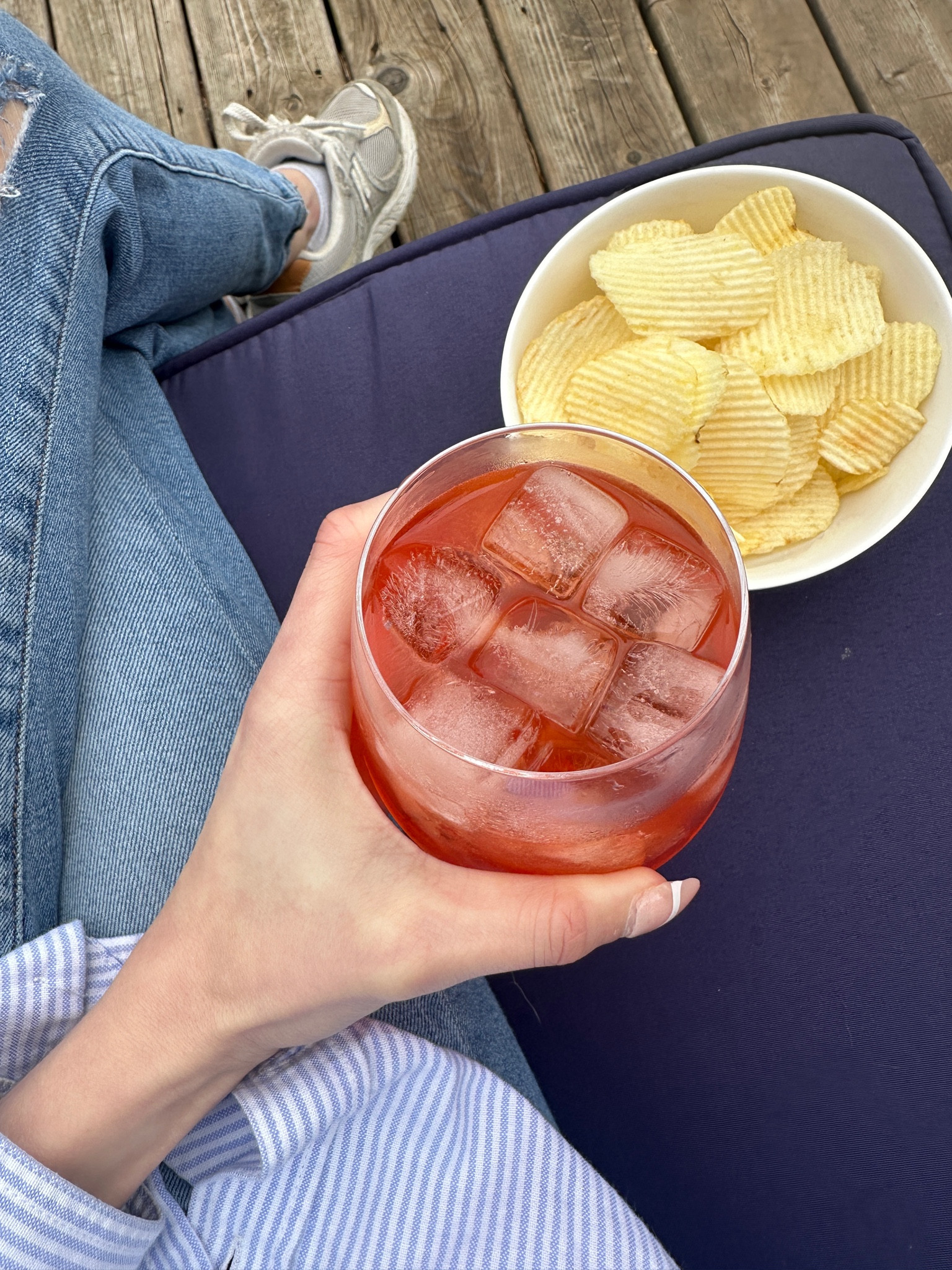 apéro o’clock with a side of Sumer style and sweet kicks 👟

#LTKfitness #LTKcanada #LTKsummer
