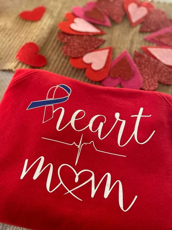 Heart Mom T-shirt | Etsy | Etsy (US)