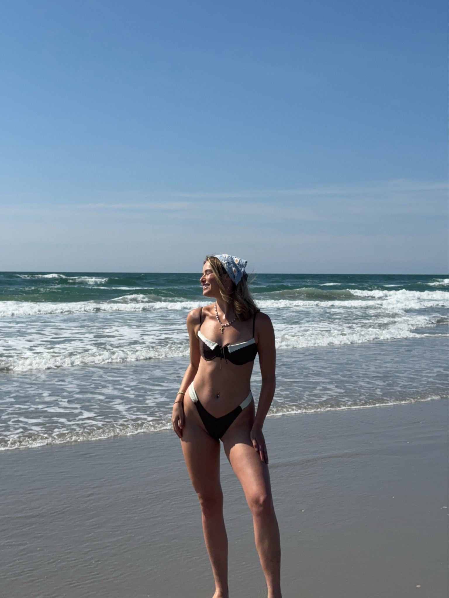 Obsessed with this Dippin Daisys brown bikini at the Jersey Shore today

#LTKootd