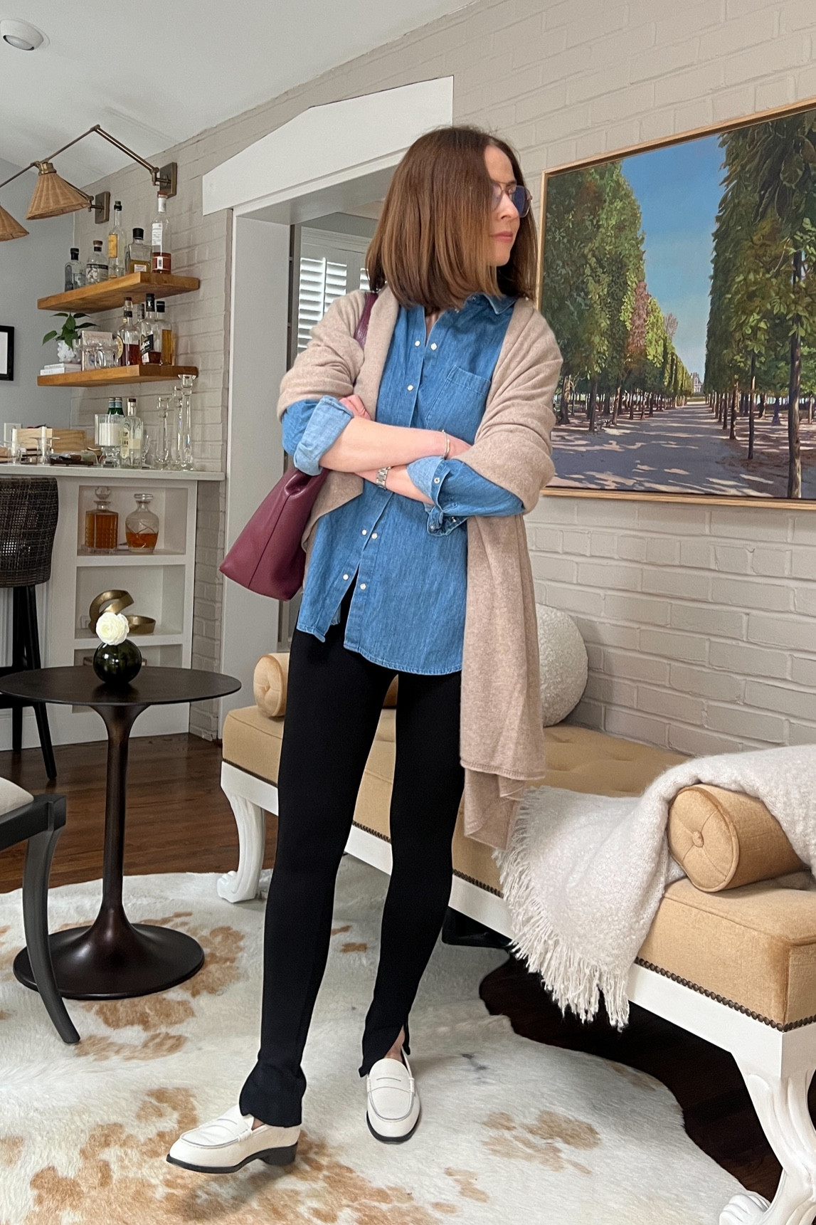 Denim shirt Sezane
Black legging split hem totem
Cashmere wrap petite plume
White loafer Koio 
Burgundy tote bag

Travel ready outfit
Travel inspired outfit 

#LTKstyletip
