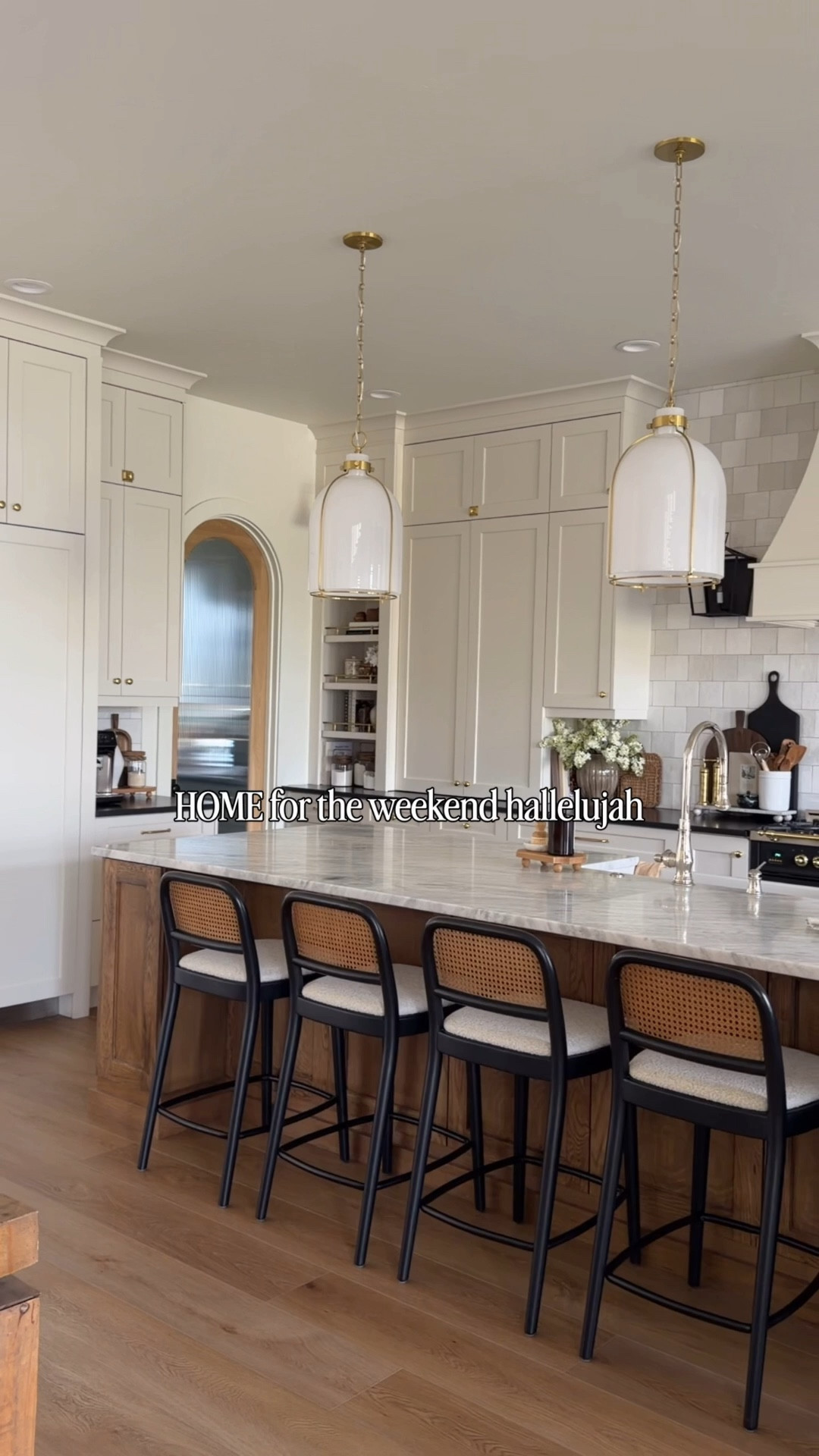 So excited to spend the weekend at home 🤍 and doing my best to put aside the to-do list and enjoy the little things! Linking some of our favorites and bestsellers for you! 