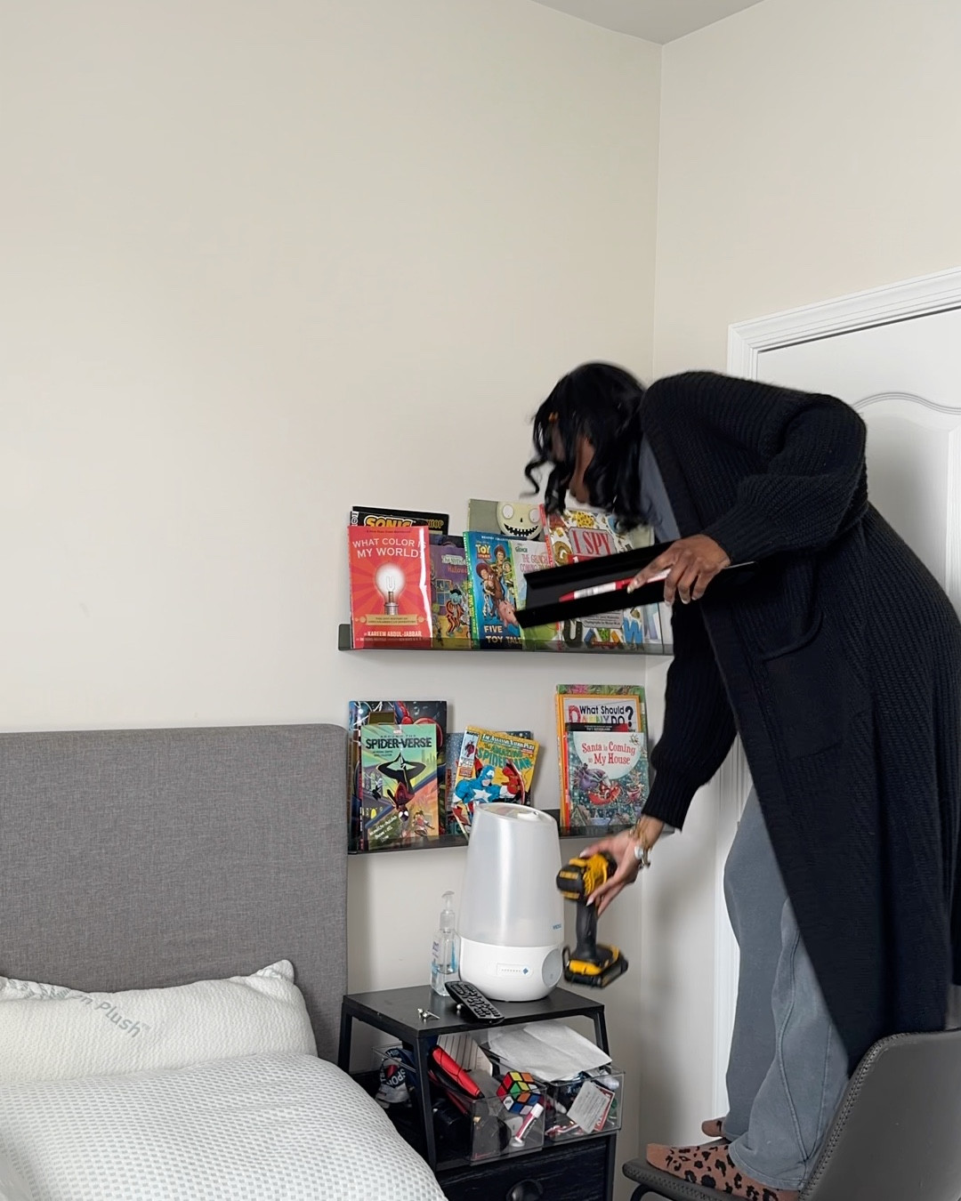 The projects just don’t end. Now I’m moving around book shelves. 

#bookshelves #kidsroom #amazon

#LTKdayinmylife #LTKHome #LTKmomlife