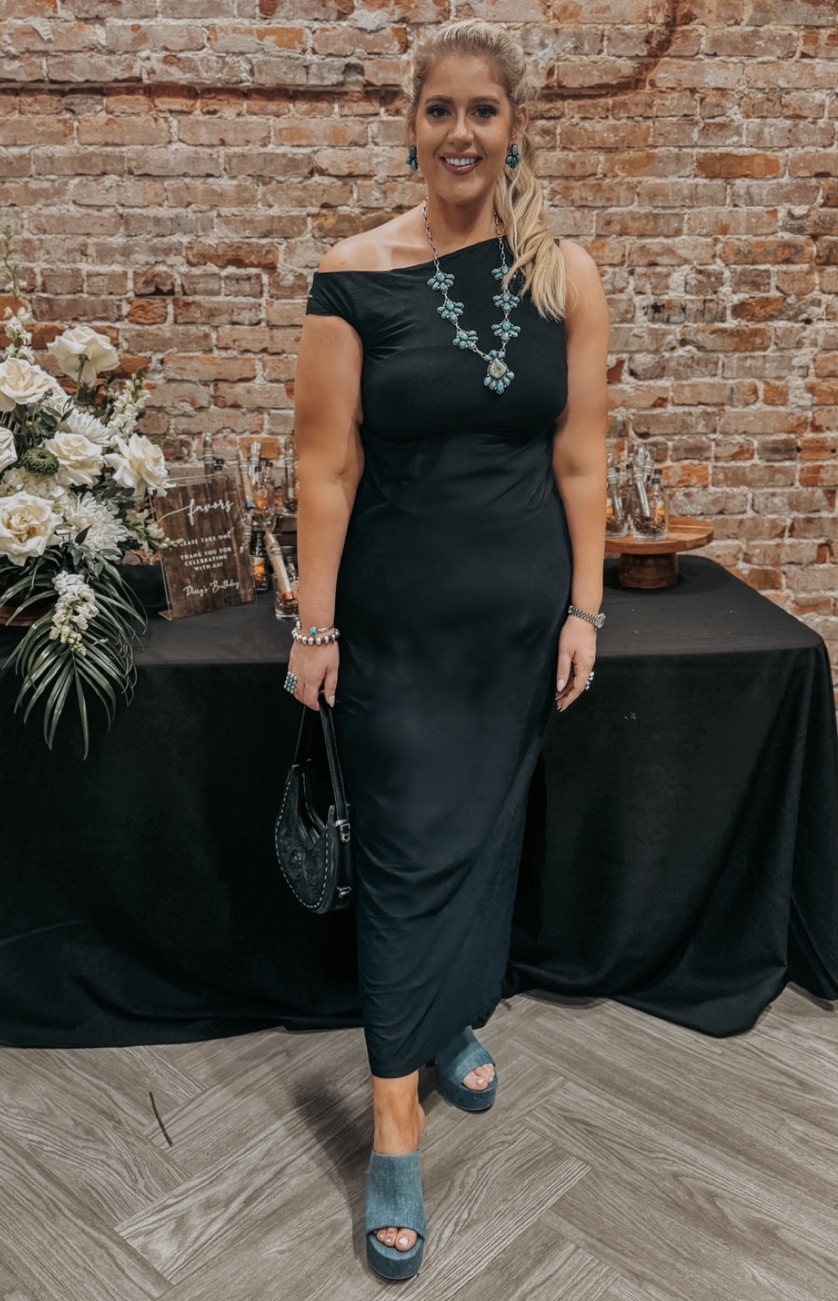 Little black dress! 🫶🏻

Dress:XL

#LTKPlusSize #LTKMidsize #LTKParties