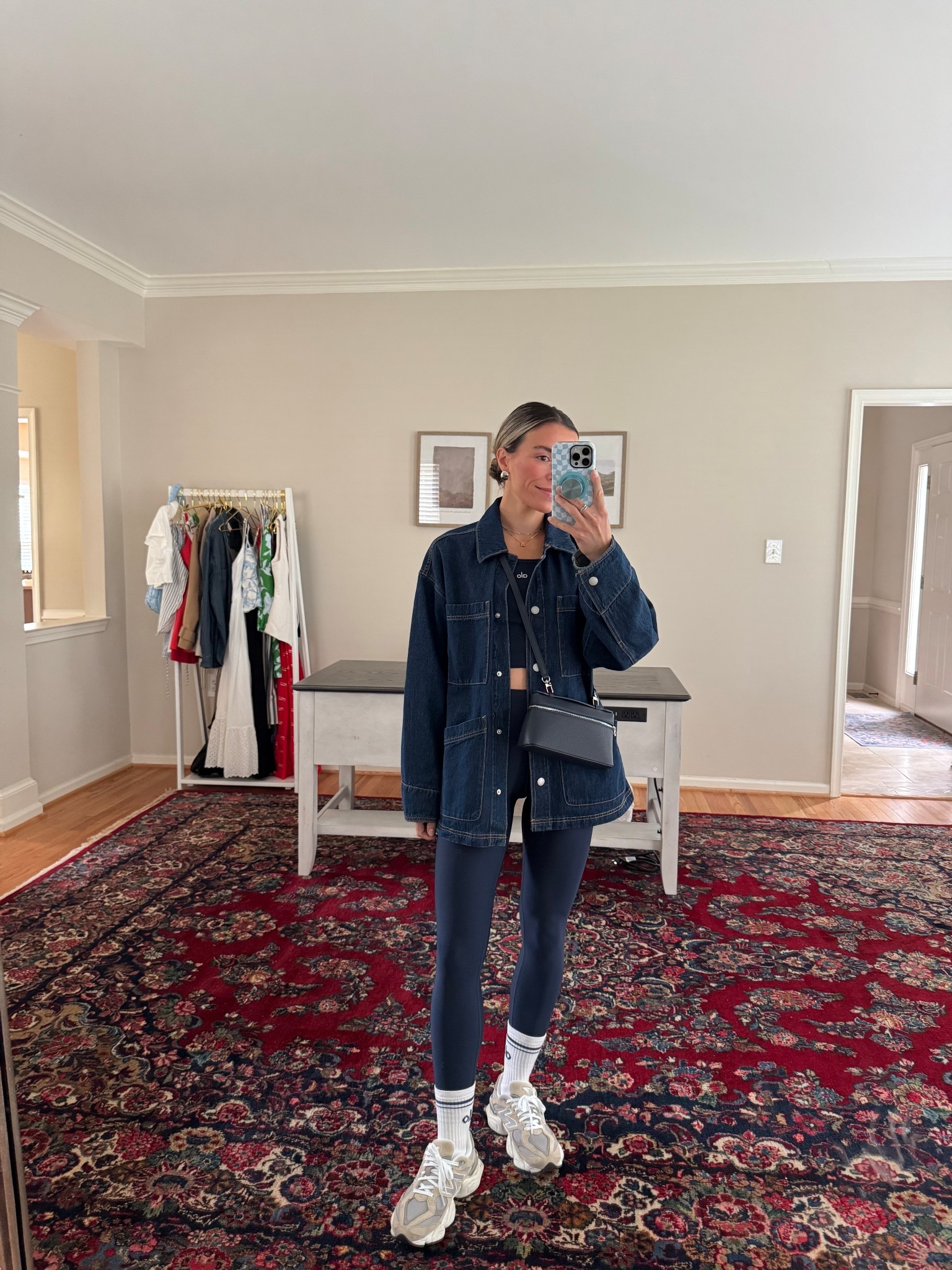 alo leggings size XS 
S top 

#LTKFindsUnder100 #LTKActive