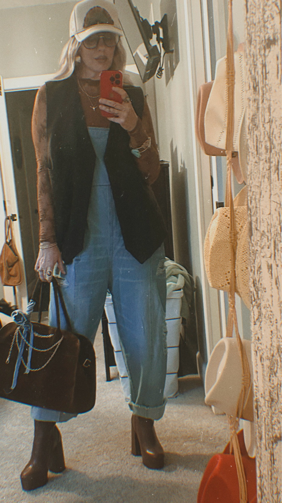 Hubbys vest outfit.

#LTKBeauty #LTKStyleTip #LTKOver40