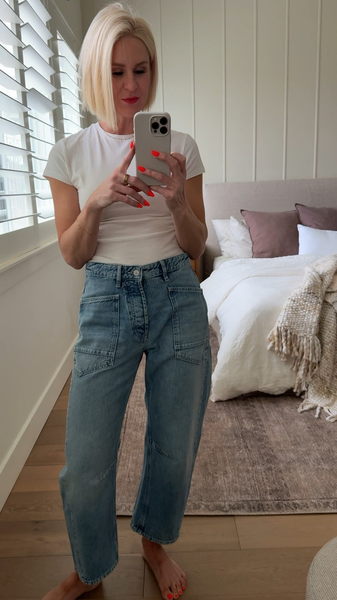 New jeans for spring! Flattering, unique pockets and the perfect medium blue denim that goes with everything .

#LTKgrwm #LTKOver40 #LTKmomlife