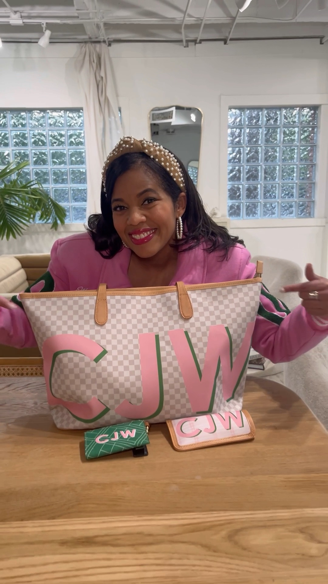 I love my St. Anne Zippered tote by  Barrington gifts! Barrington Gifts has the BEST monogrammed tote bags and pouches. This is the best gift idea for your fashion loving friend or even for sorority recruitment! 
Monogrammed tote. Monogrammed pouch. Tote bag. Shoulder bag. Wallet.

#LTKitbag #LTKstyletip #LTKGiftGuide