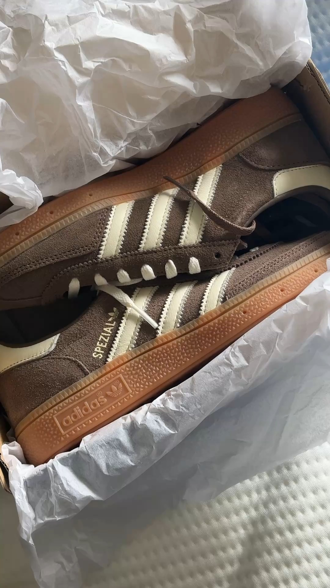 Styling the brown Adidas Spezial sneakers 🤎 

#LTKnewzealand #LTKshoes #LTKautumn