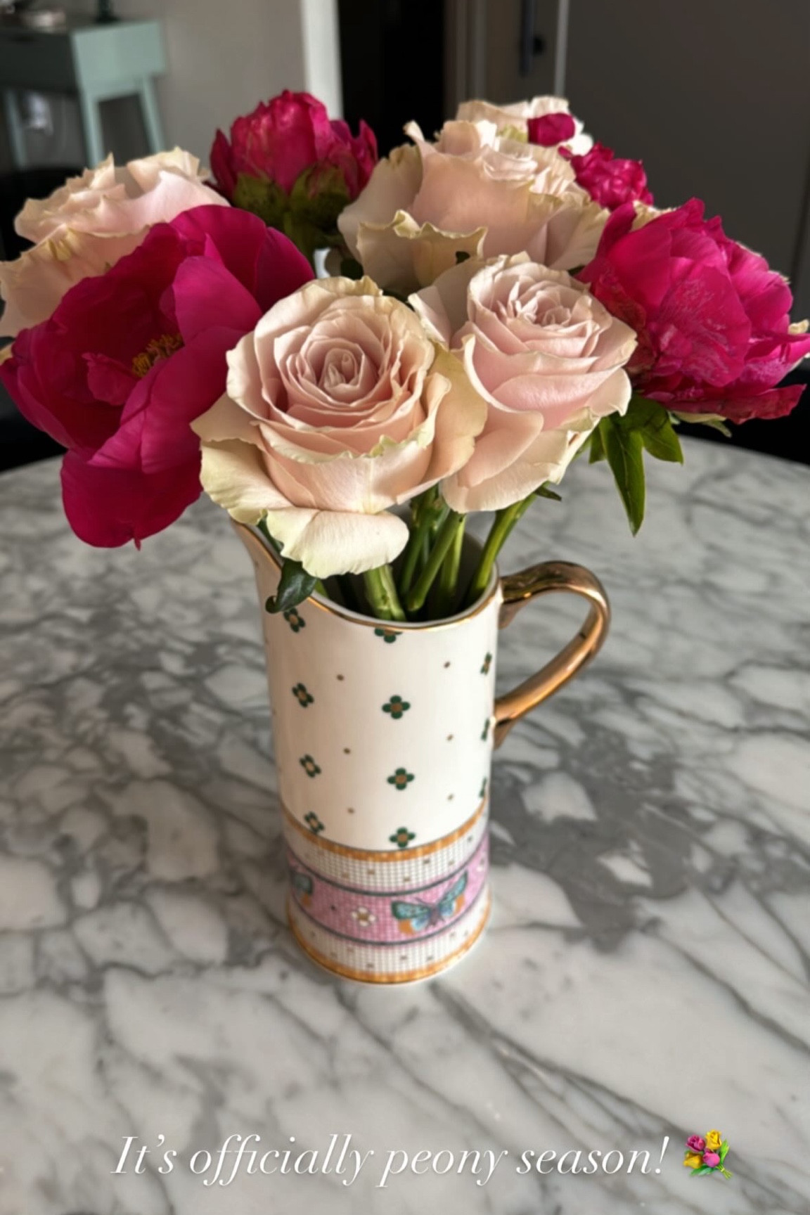 Anthropologie bistro pitcher as vase! 

#LTKparties #LTKhome #LTKstyletip
