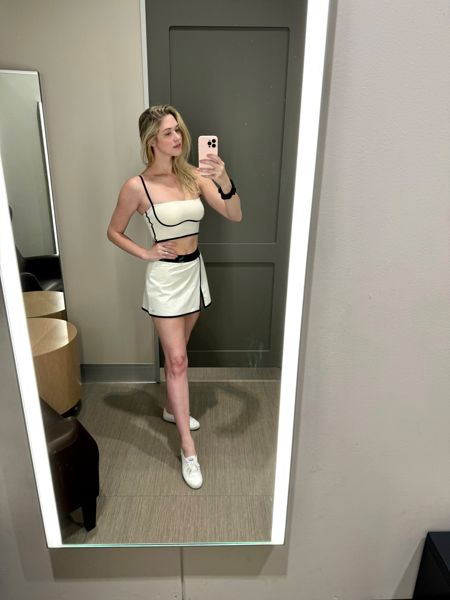 One of my favorite summer activewear sets from Alo was just restocked!

This set is so cute and comfy and runs true to size! 

Athleisure, athleisurewear, matching set, activewear, Alo, Alo Yoga, neutrals, neutral set, Alo streamline

#LTKActive #LTKFindsUnder100 #LTKSummerEdit