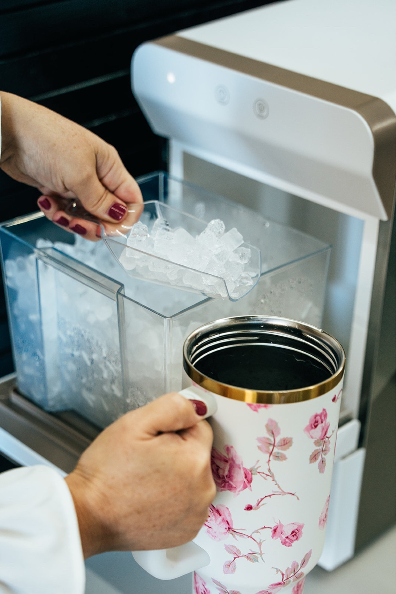 Compact ice maker 🧊 

#LTKHoliday #LTKHome #LTKGiftGuide