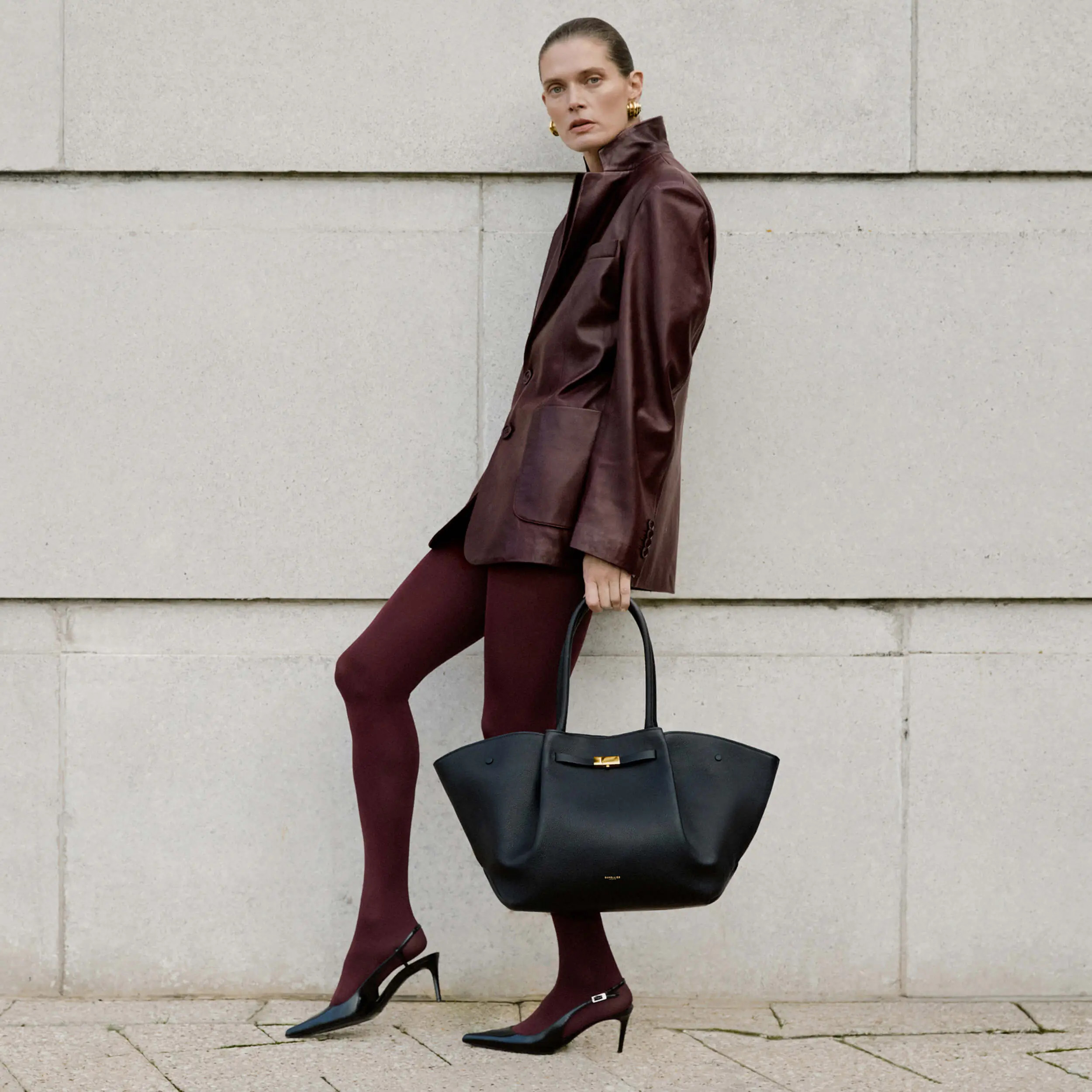 The New York | Black Small Grain | DeMellier | DeMellier