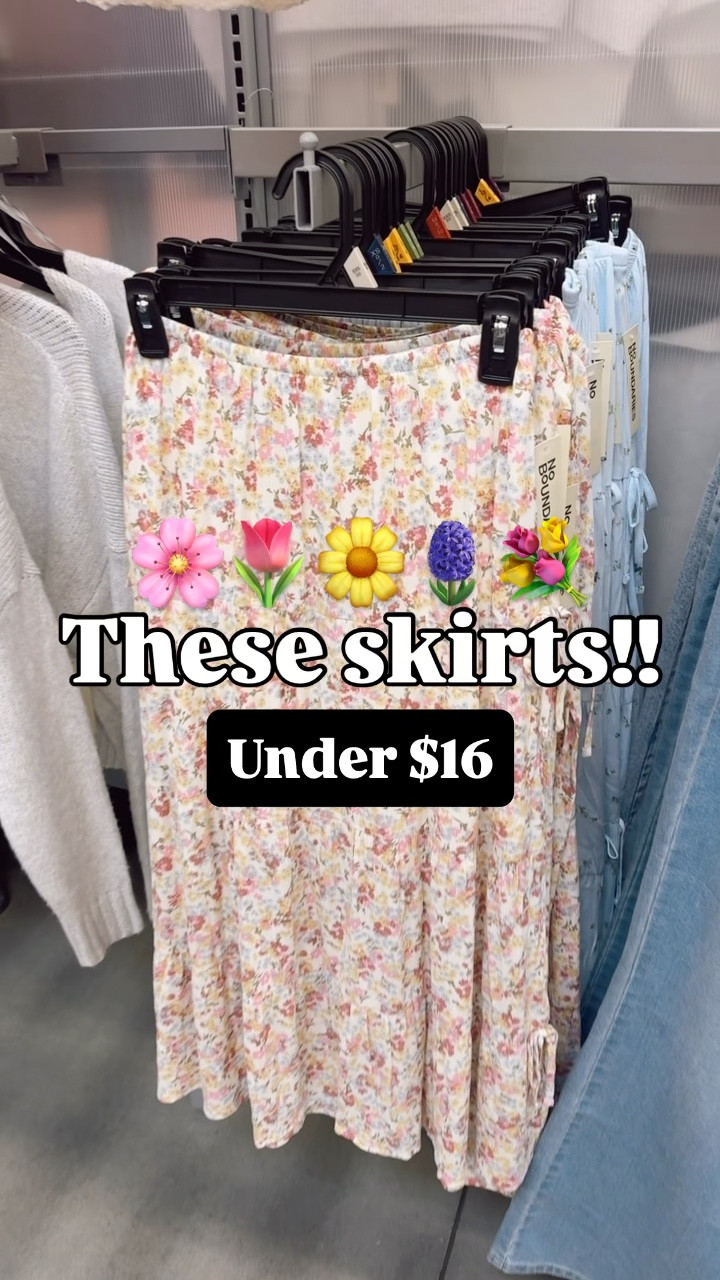 Omggg the little side ties 😍 They’re lined too! 🙌 

Bow
Walmart
Skirt
Affordable
Floral
Spring
Church
Classroom 

#walmartpartner #walmartfashion #skirts #workwear #teacherstyle #springstyle 
