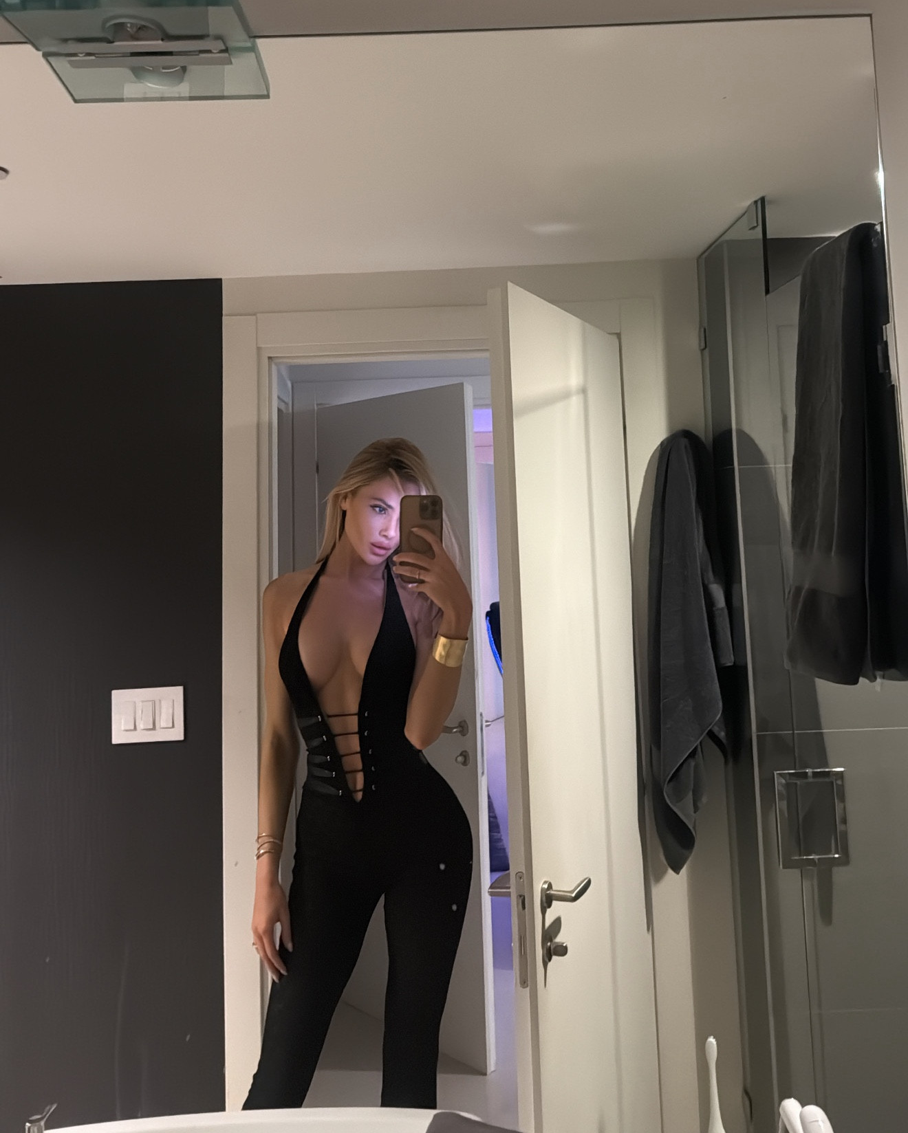 Sexy night out fit 🔥 

#LTKfitnessgoals #LTKgrwm #LTKootd