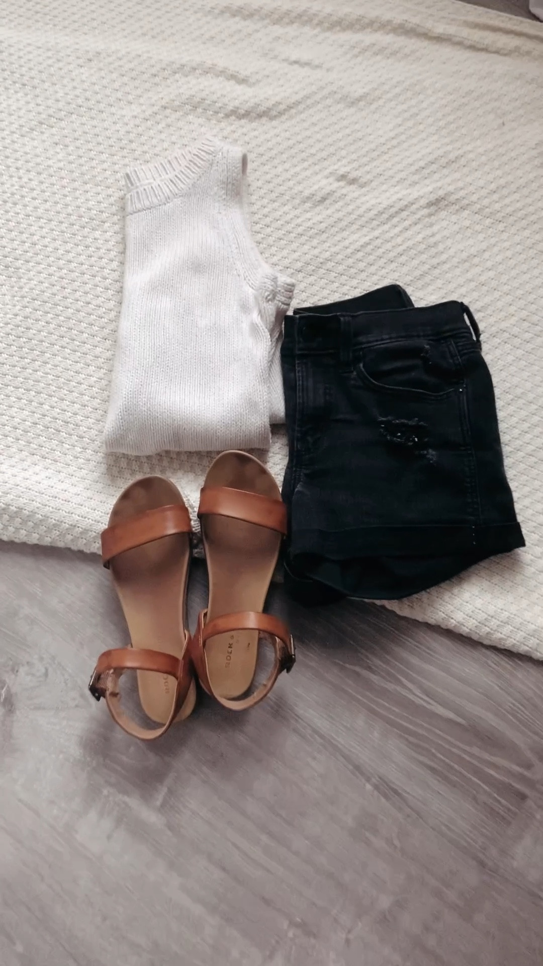 Fall Outfit when the weather still hits 90 degrees! 
• leather sandals 
• black denim 
• knit top 

#LTKSale #LTKBacktoSchool #LTKSeasonal