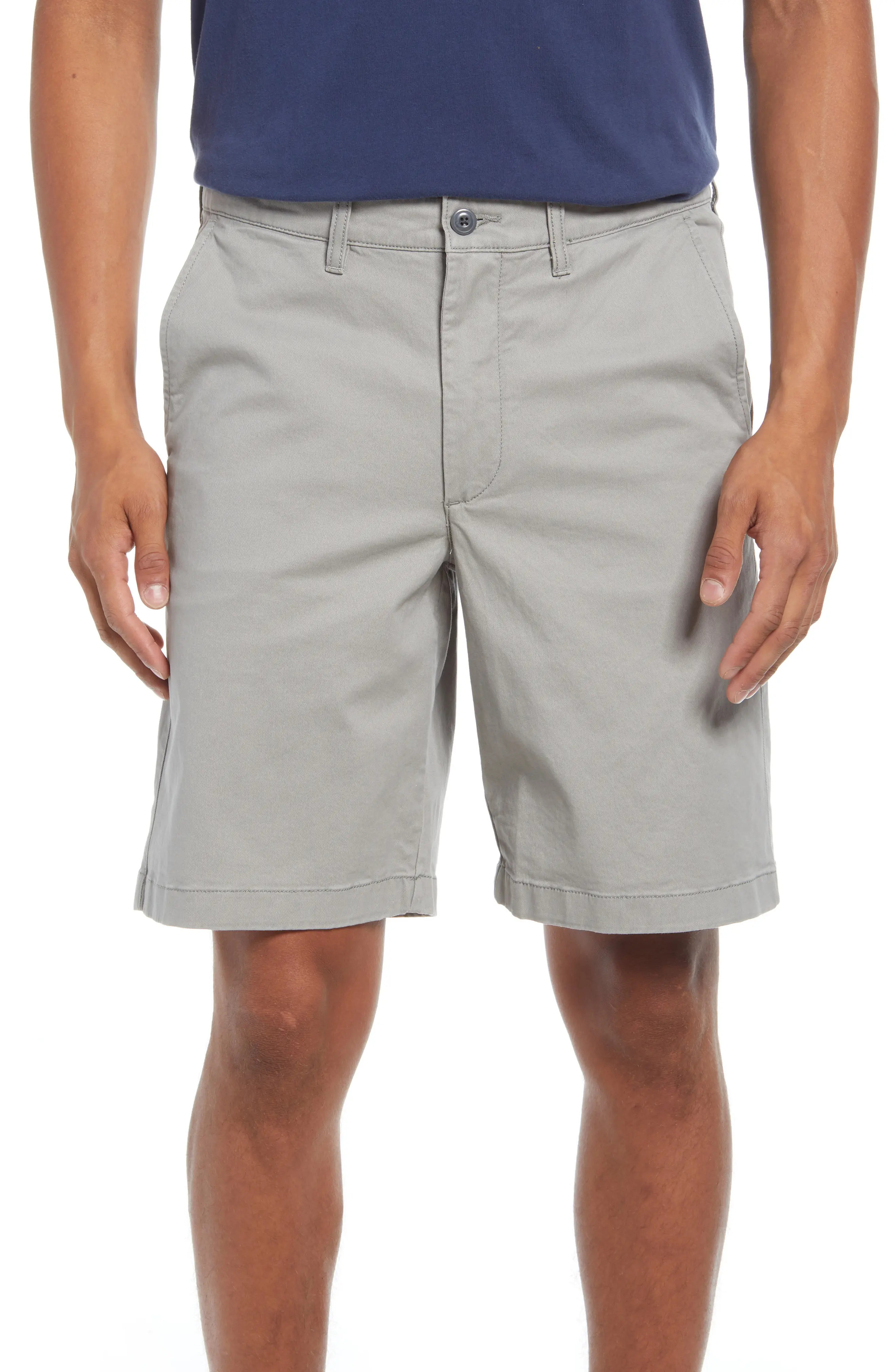L.L.Bean Men's Lakewashed Stretch Khaki Shorts in Mineral Gray at Nordstrom, Size 33 | Nordstrom