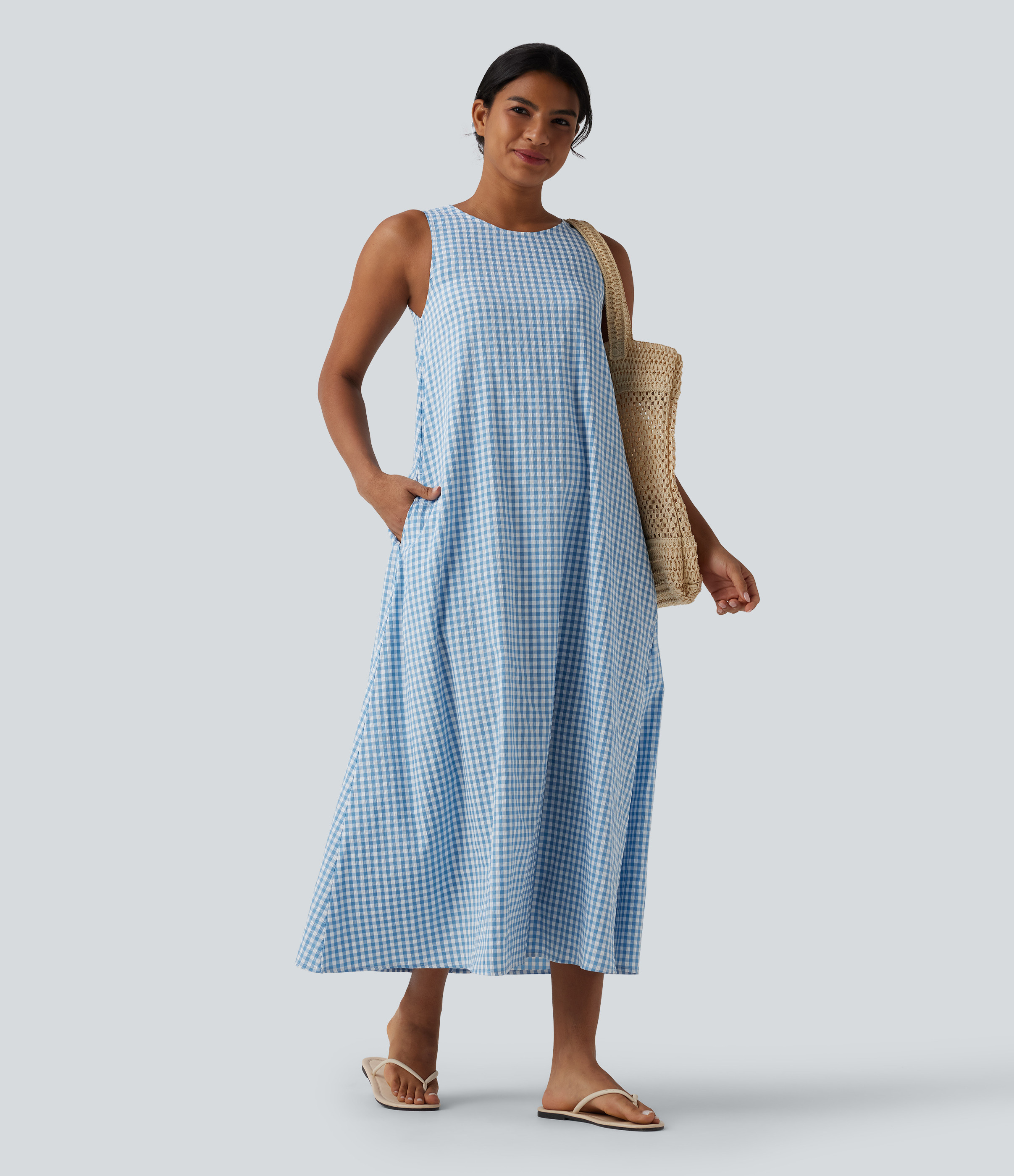 Round Neck Sleeveless Midi Crinkle Gingham Casual Tank Dress with Pockets | HALARA