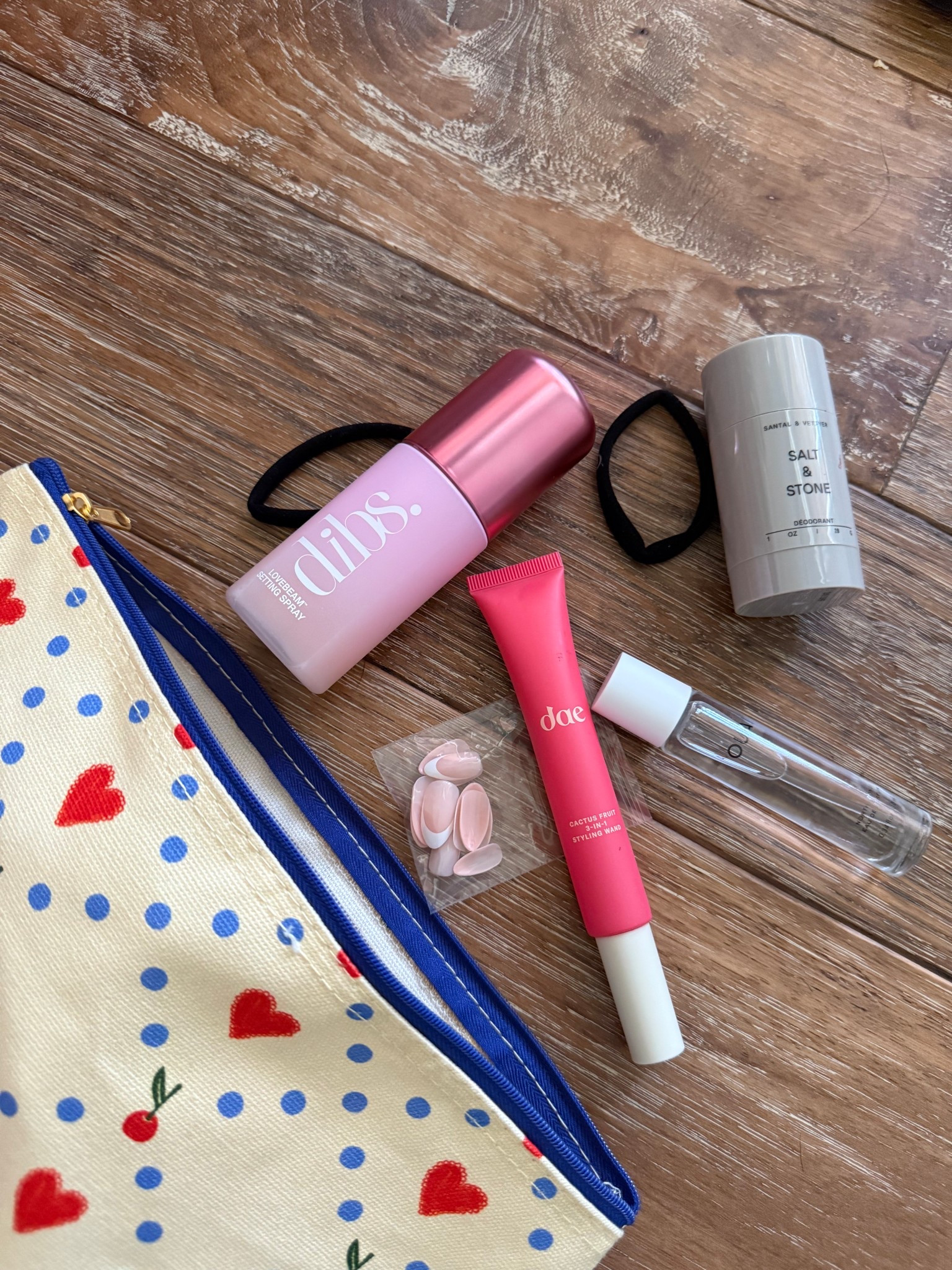 my little bag of extras for  my friends  wedding! 