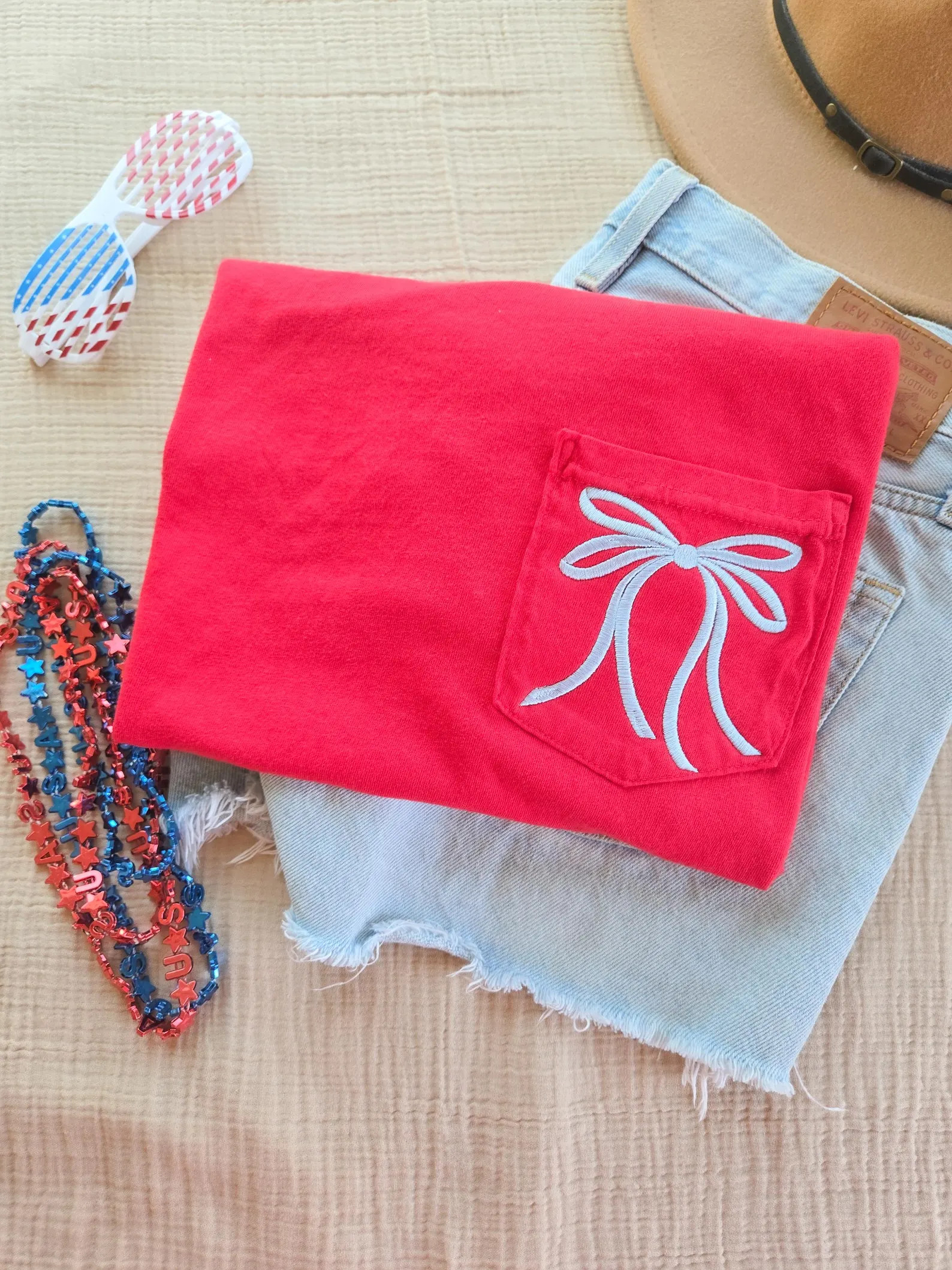 Embroidered Trendy Bow Comfort Colors T-shirt-coquette Aesethetic-bow Pocket-girly Tee-embroidere... | Etsy (US)